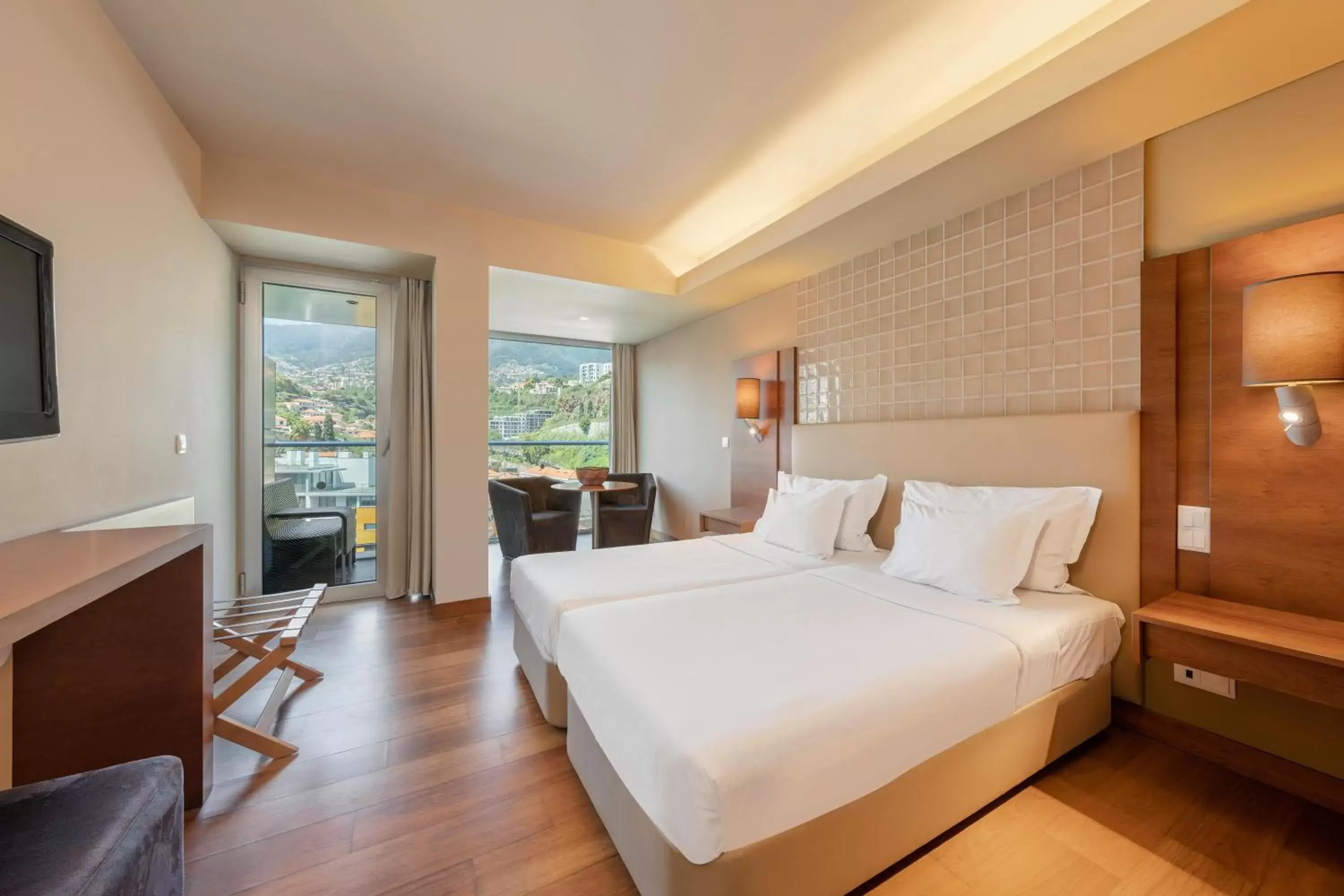 Photo of the whole room, Bed in The Views Baia - Adults Only Photo of the whole room, Bed in The Views Baia - Adults Only