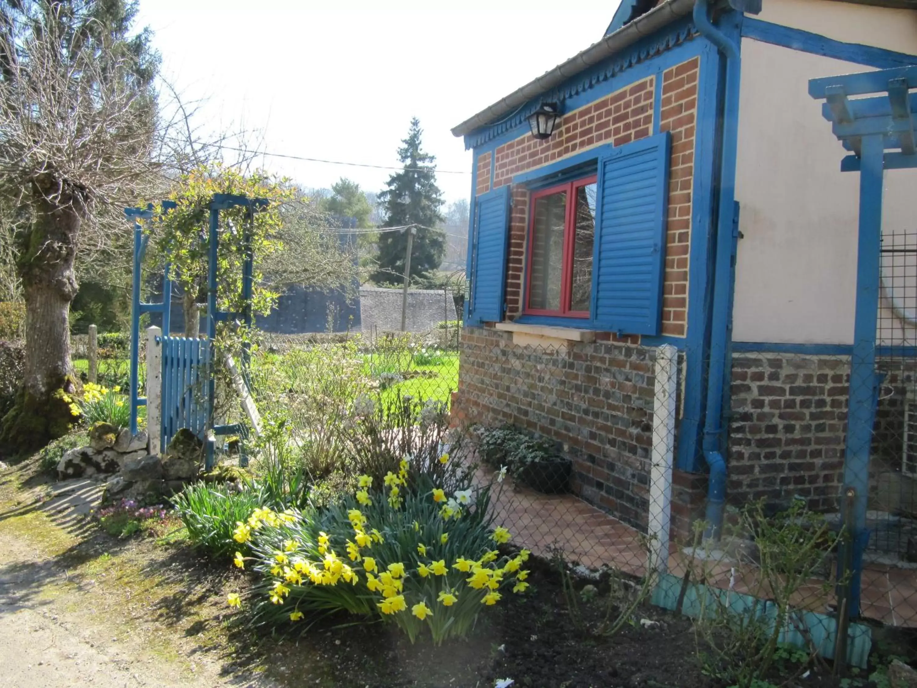 Property Building in La Roseraie du Prieure