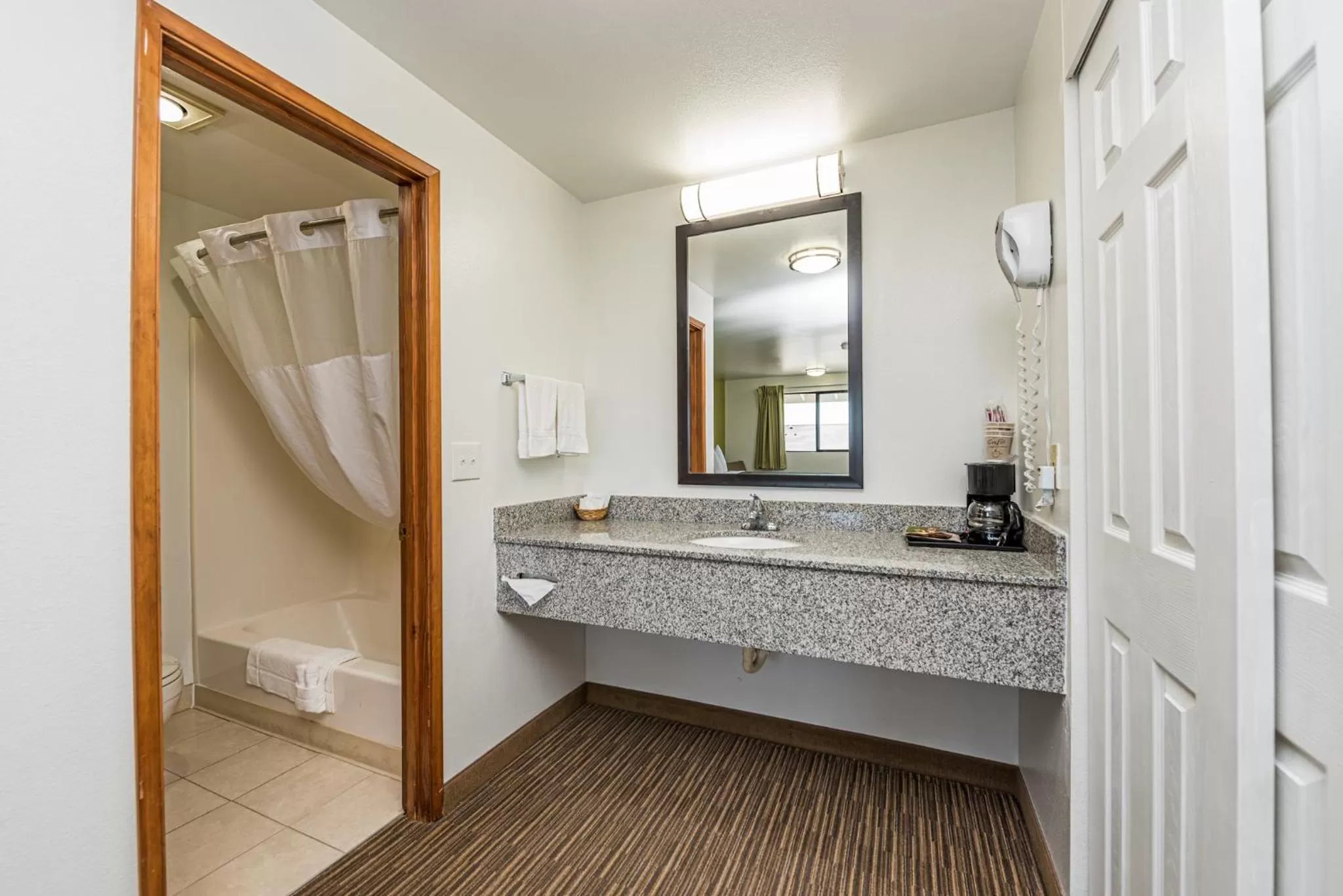 Shower in Sundowner Motel Sequim