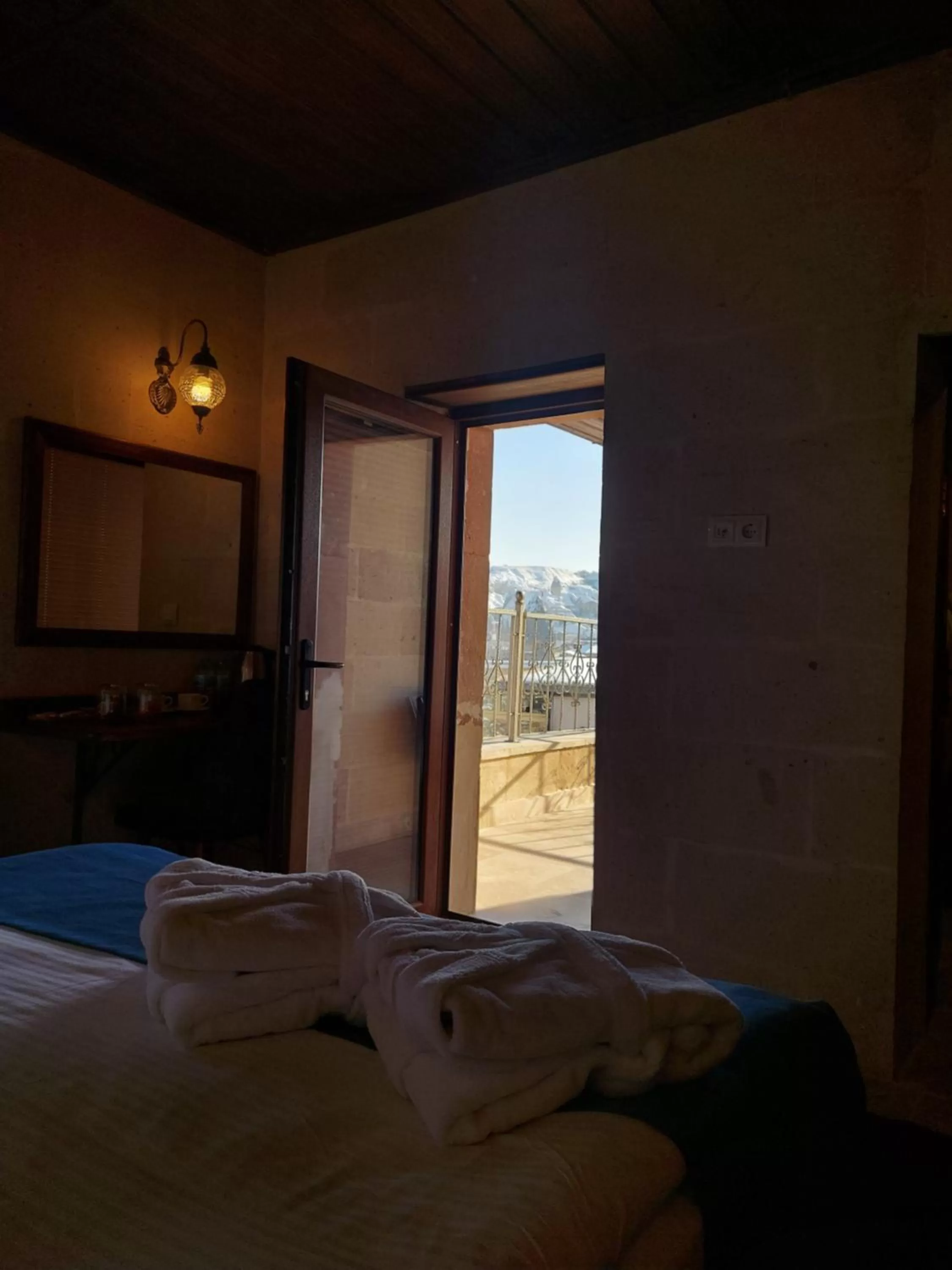 Balcony/Terrace, Bed in Virtus Cappadocia Hotel Göreme