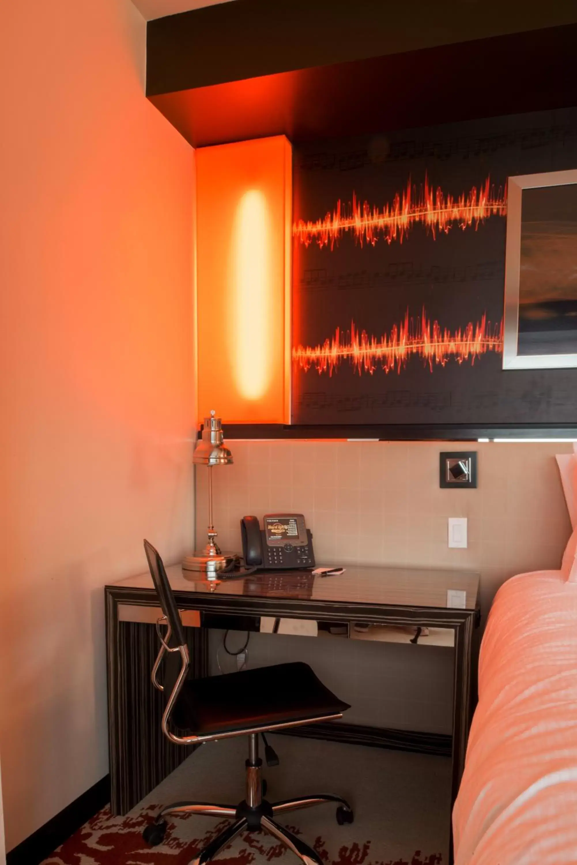 Seating area, TV/Entertainment Center in Hard Rock Hotel & Casino Biloxi