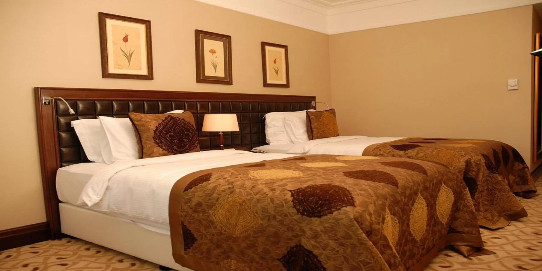 Photo of the whole room, Bed in Crowne Plaza Istanbul Asia by IHG
