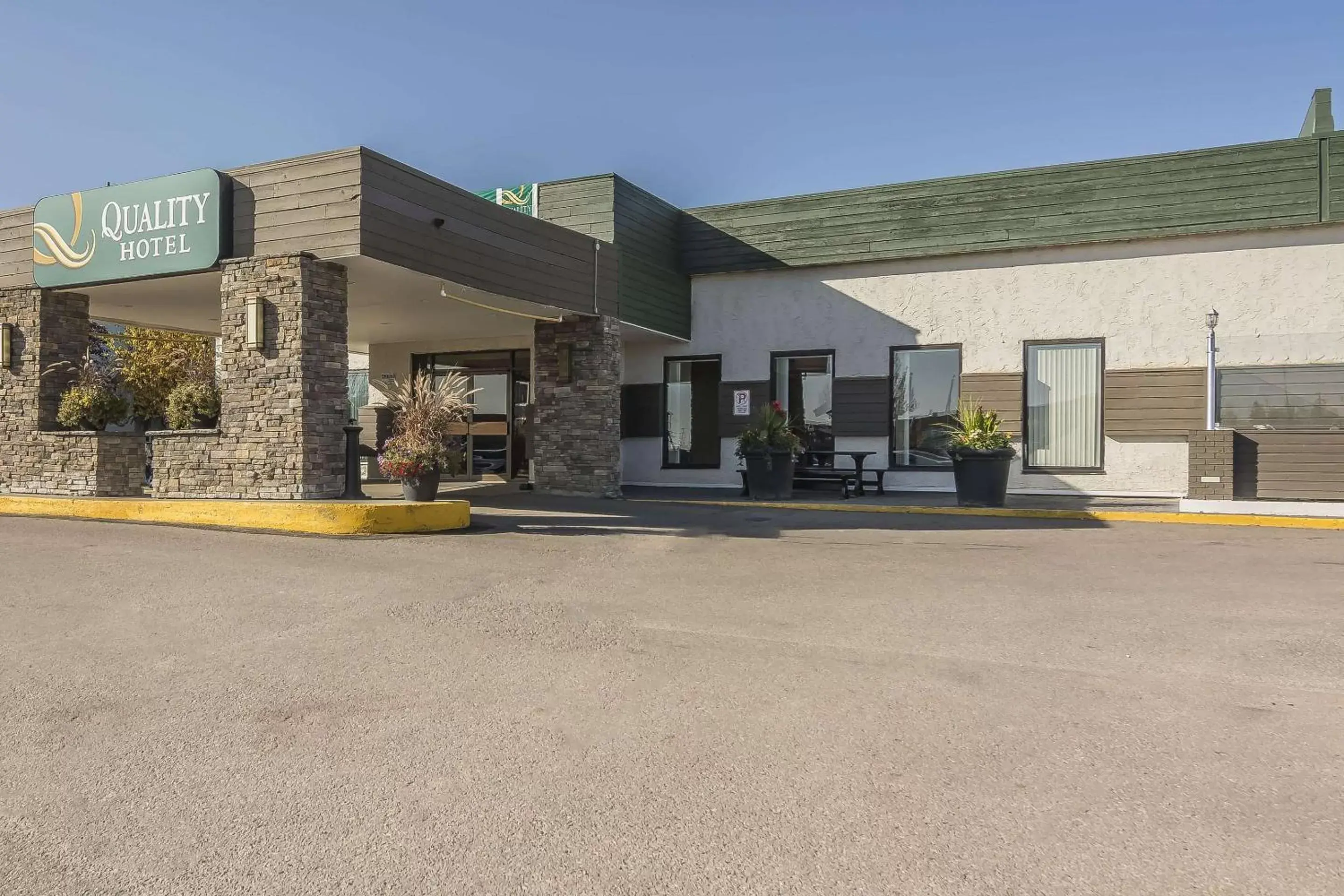 Property Building in Quality Hotel and Conference Centre Fort McMurray