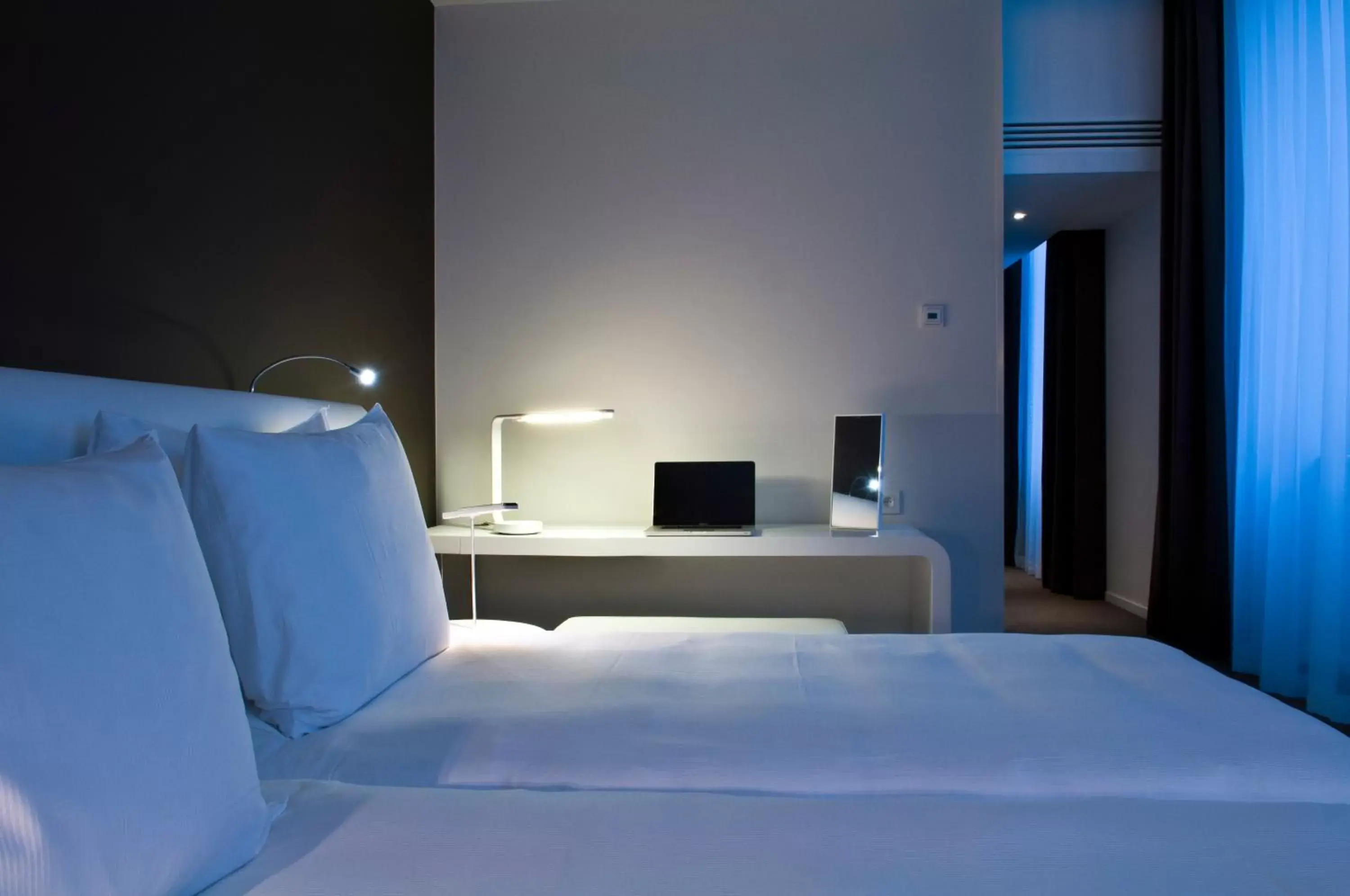 Photo of the whole room, Bed in Radisson BLU Hotel Nantes