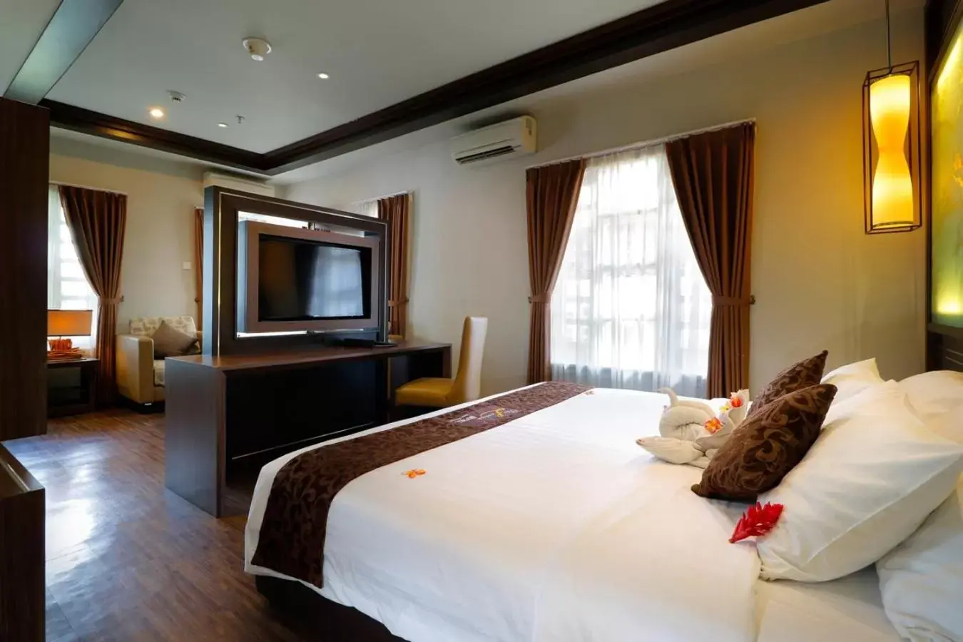 Photo of the whole room, Bed in The Lerina Hotel Nusa Dua