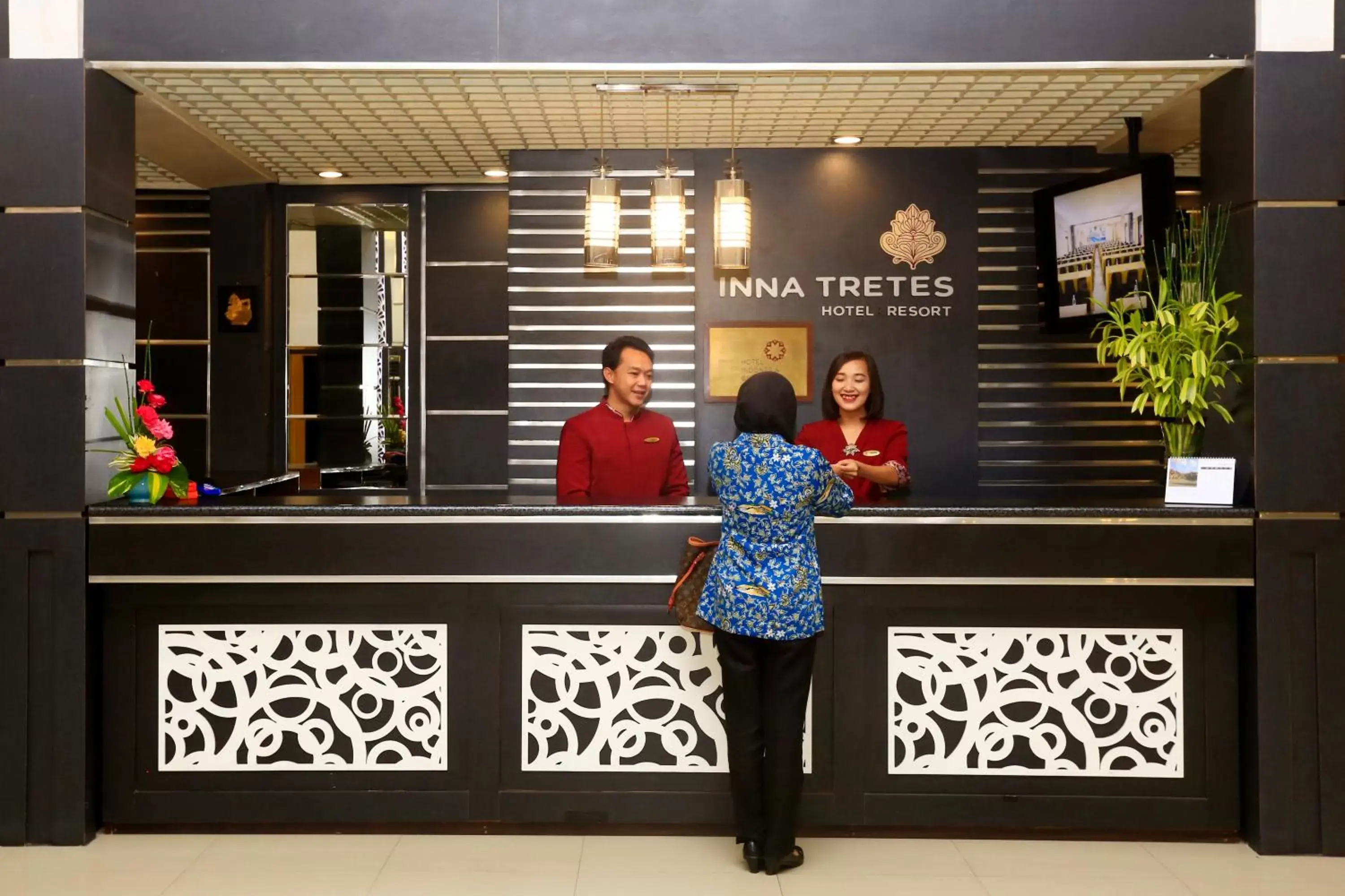 Staff, Lobby/Reception in Inna Tretes Hotel & Resort
