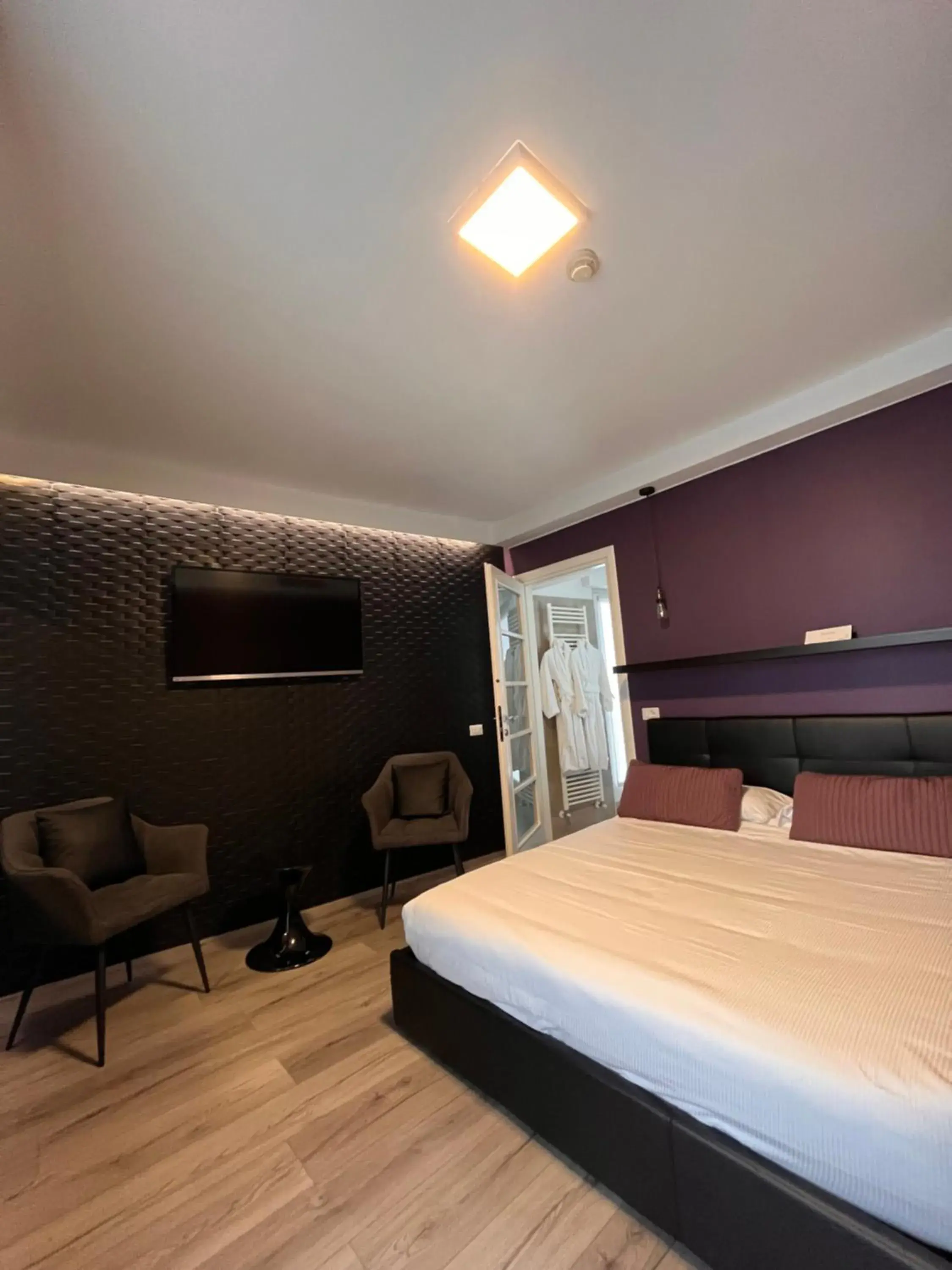 Bedroom, Bed in Hotel Isola Verde