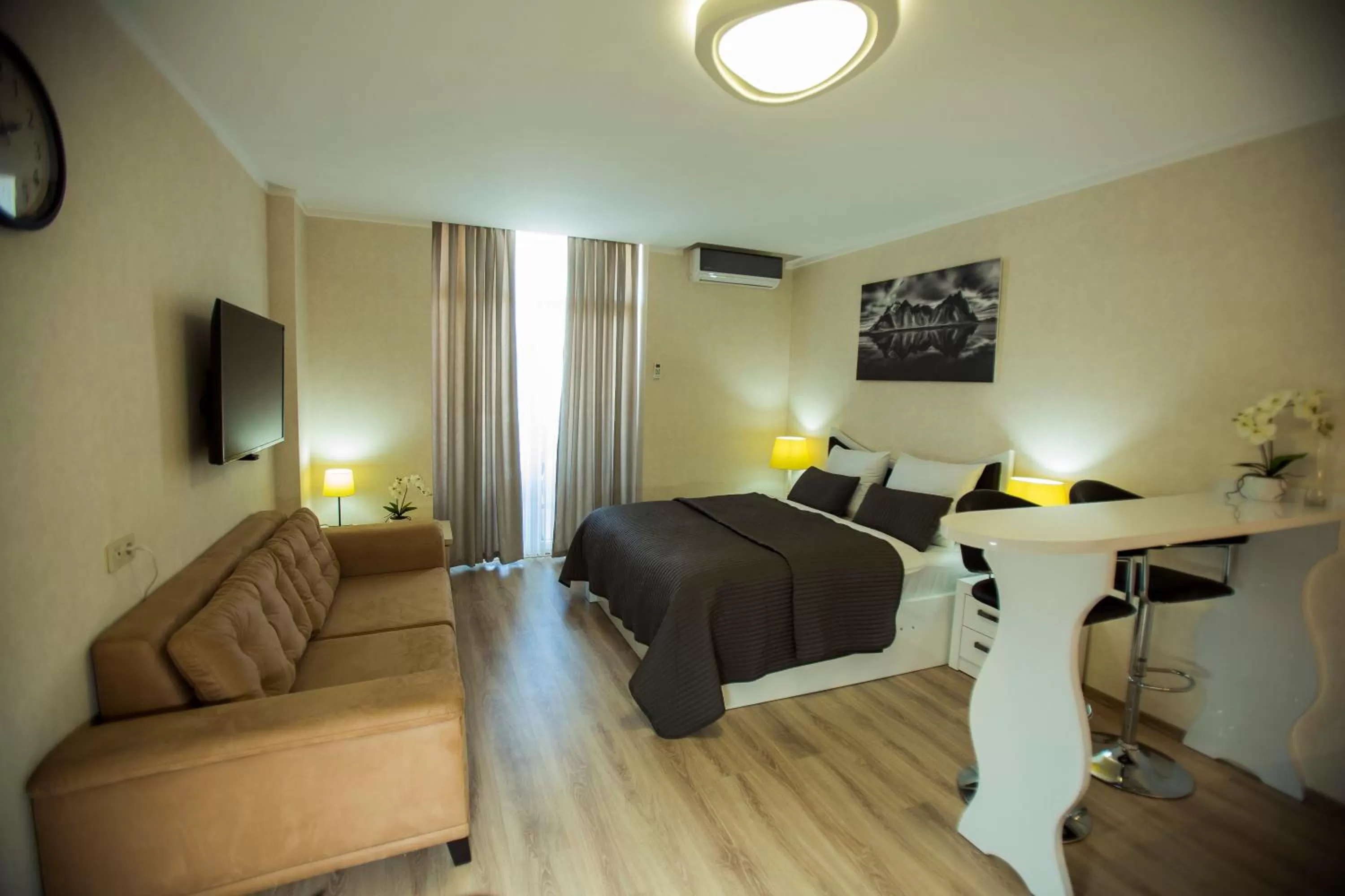 Bed in Aparthotel Holiday Lux Batumi