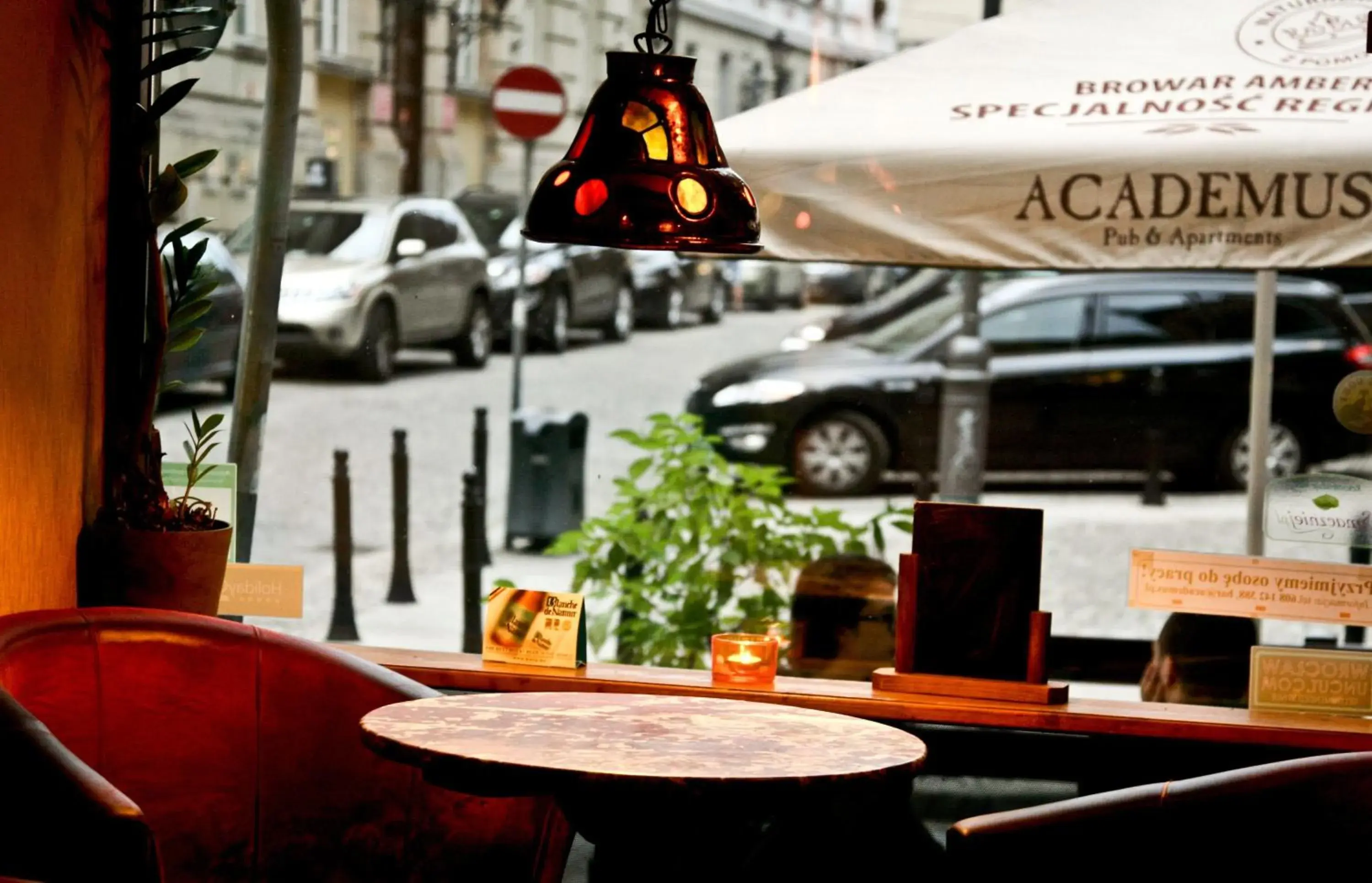 Restaurant/places to eat in Academus - Cafe/Pub & Guest House