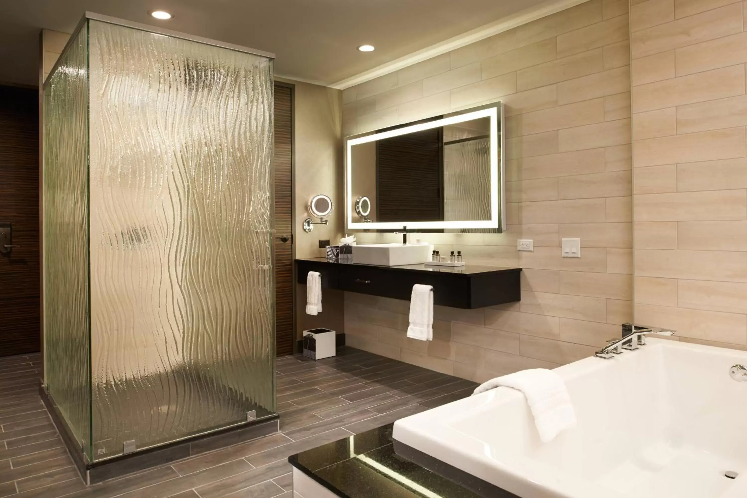 Bathroom in Metropolitan at The 9, Autograph Collection