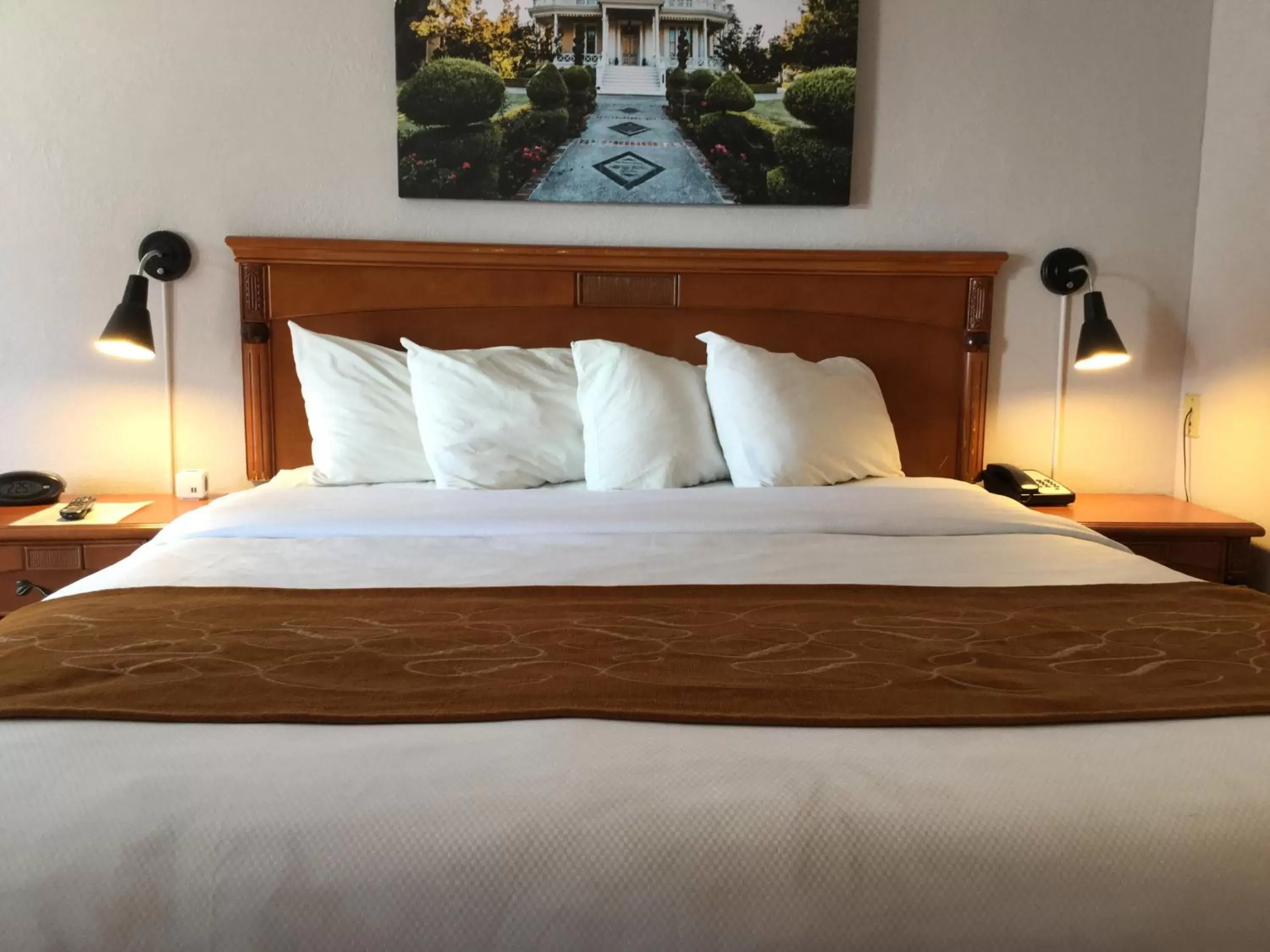 Bed in Journey Inn