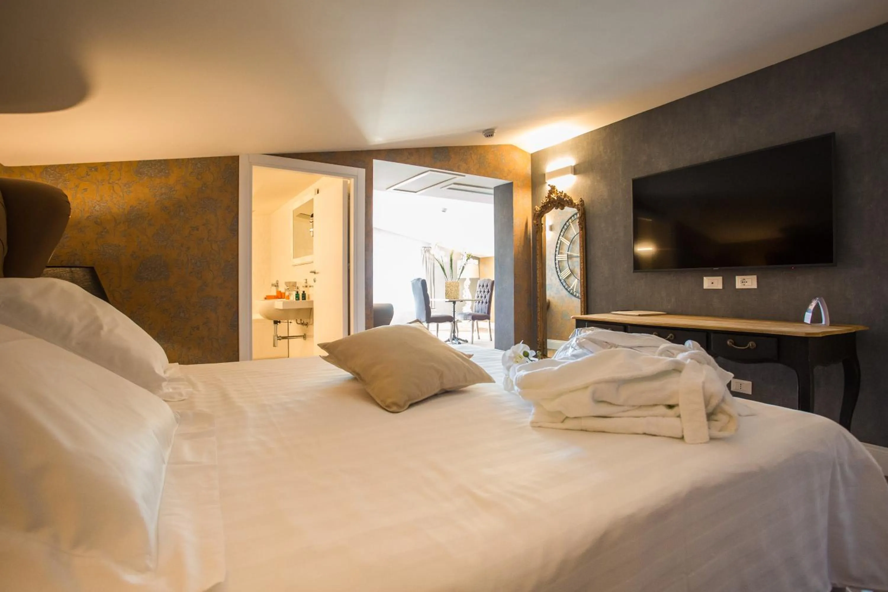 Bed in Marina Holiday & Spa