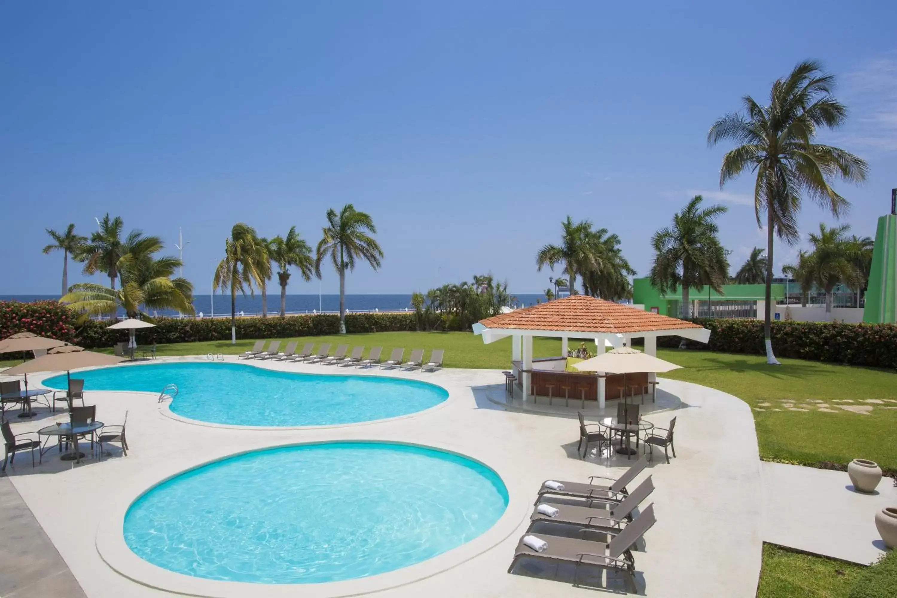 Swimming Pool in Gamma Campeche Malecon