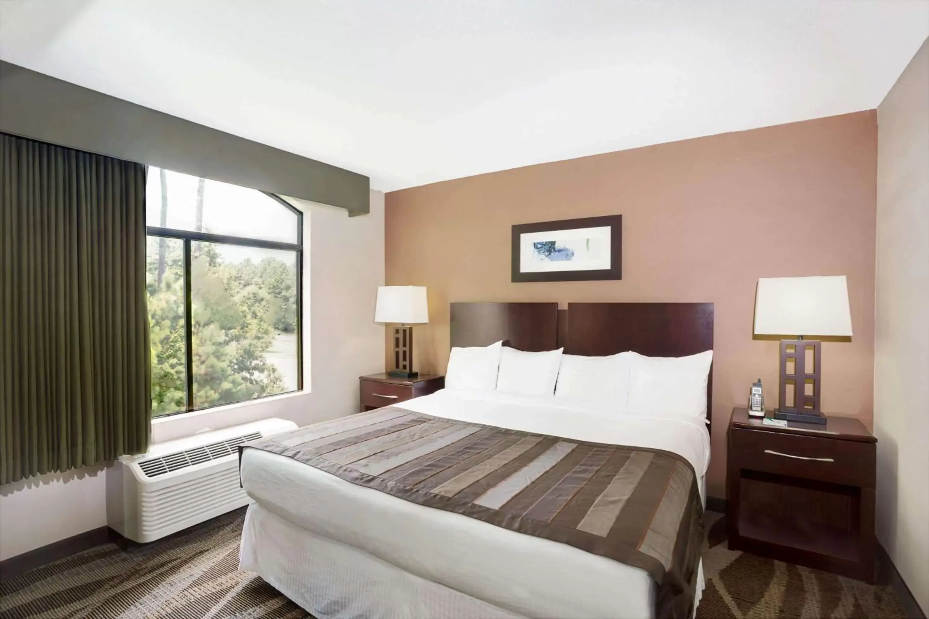 Photo of the whole room, Bed in Wingate by Wyndham Raleigh Durham / Airport