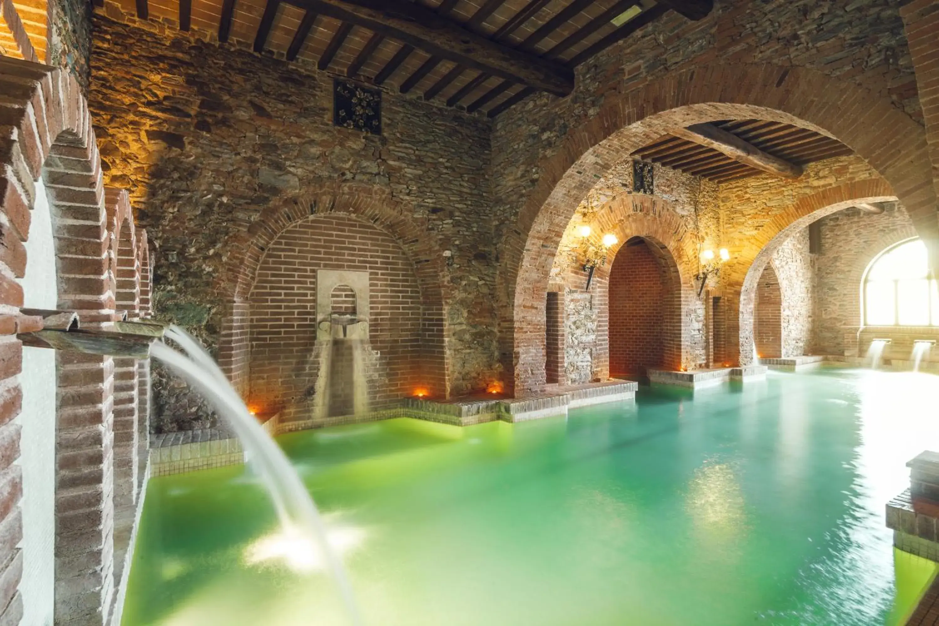 Hot Spring Bath, Swimming Pool in Calidario Terme Etrusche