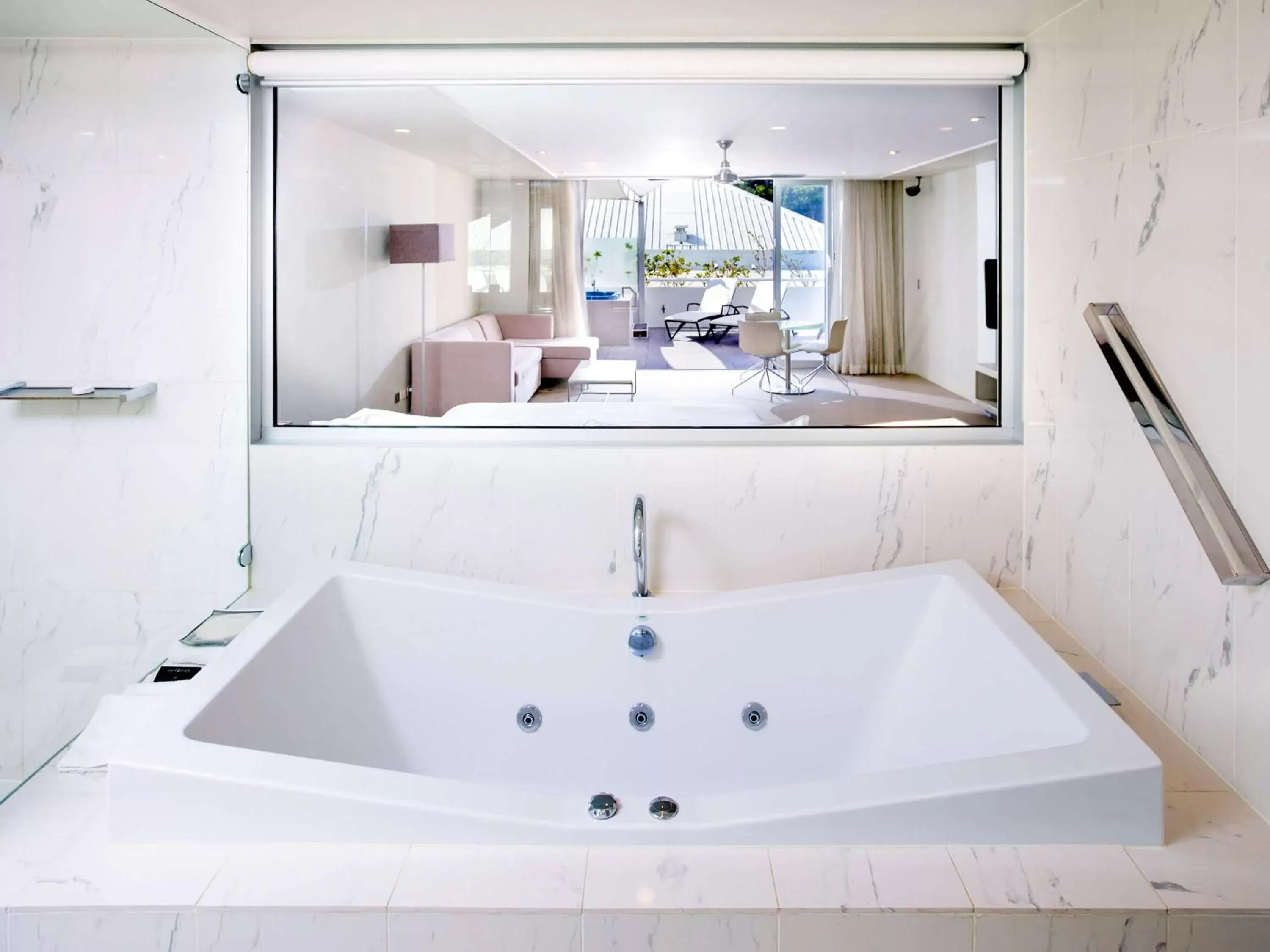 Photo of the whole room, Bathroom in Sofitel Noosa Pacific Resort