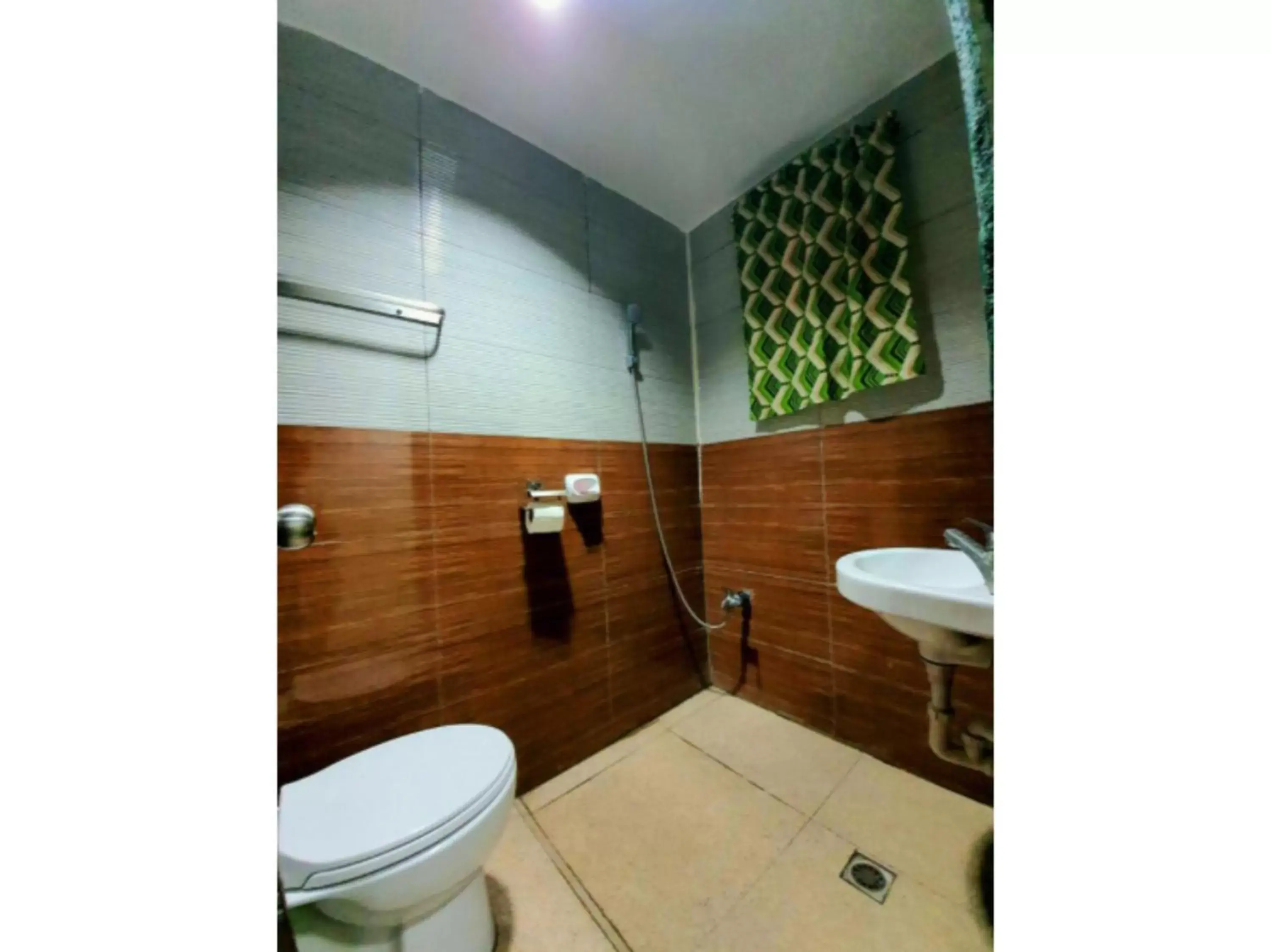 Bathroom in Aosmec Square Hotel