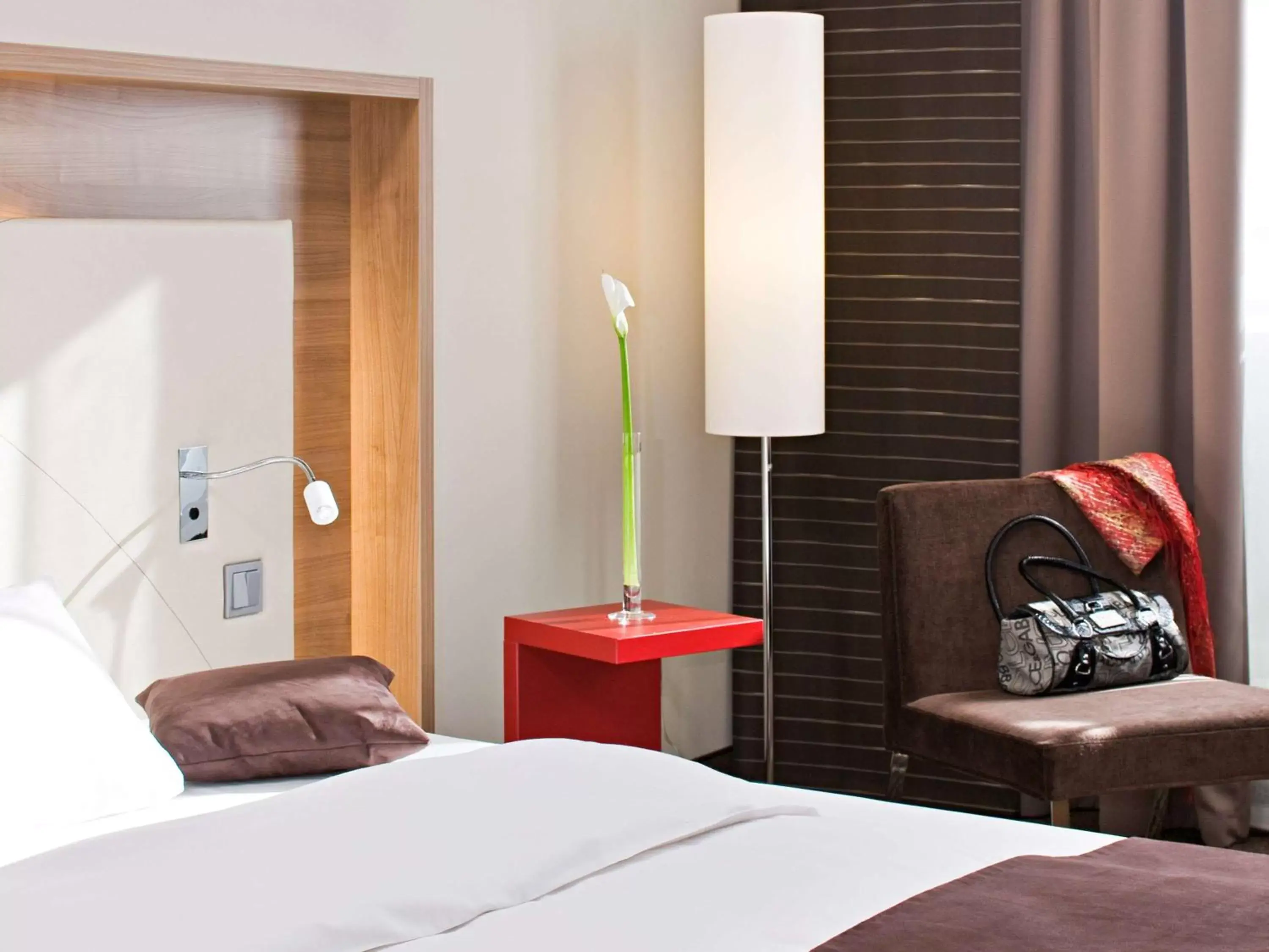 Photo of the whole room, Bed in Mercure Hotel Stuttgart Airport Messe