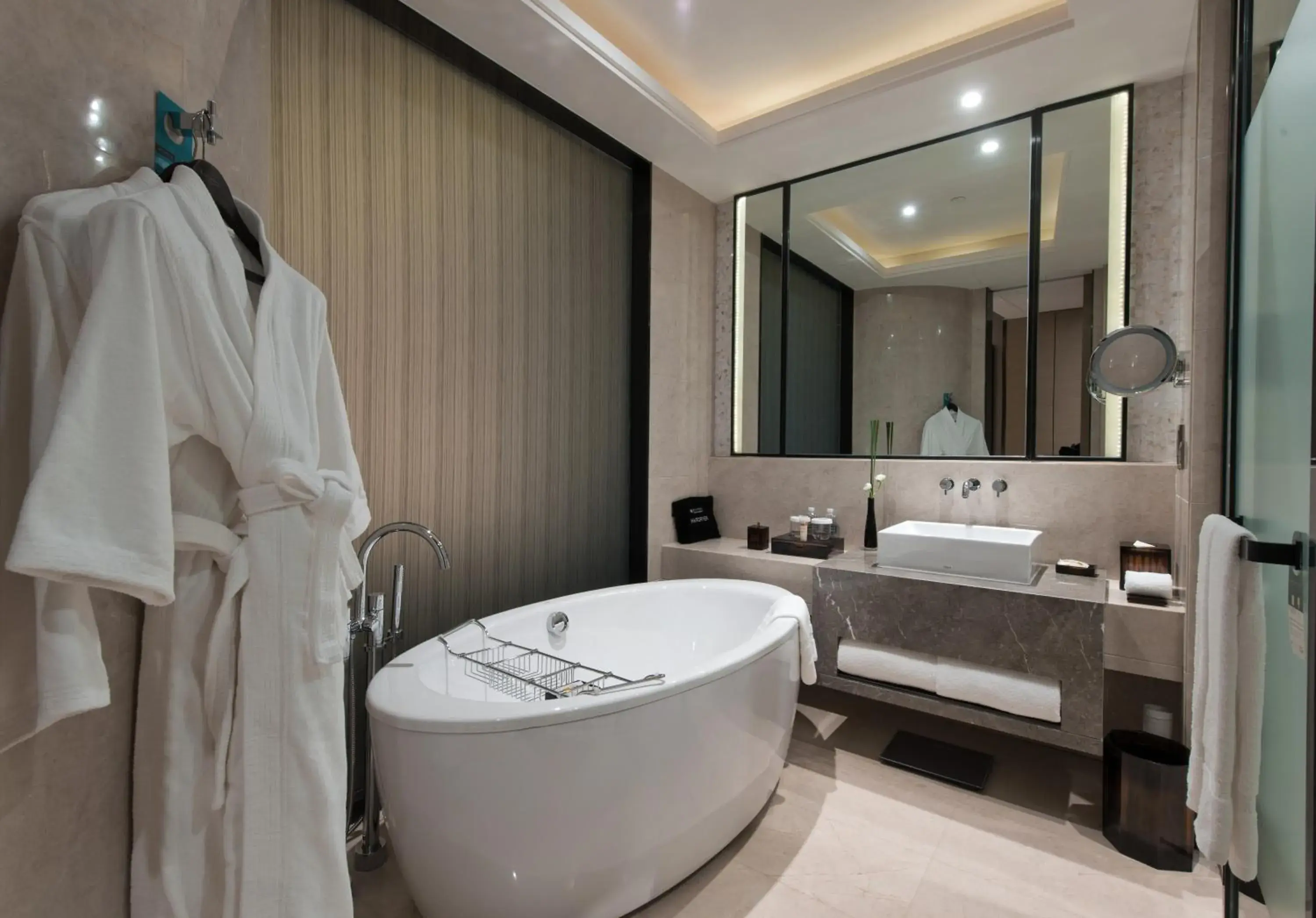 Bathroom in Pullman Shanghai South Hotel