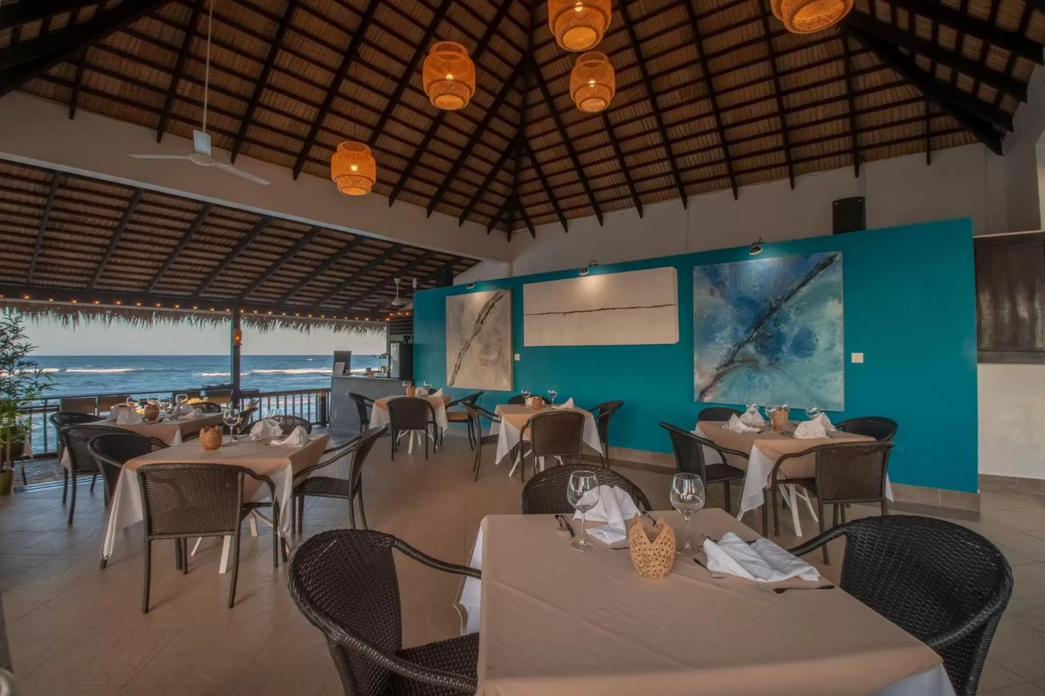 Restaurant/places to eat in Velero Beach Resort