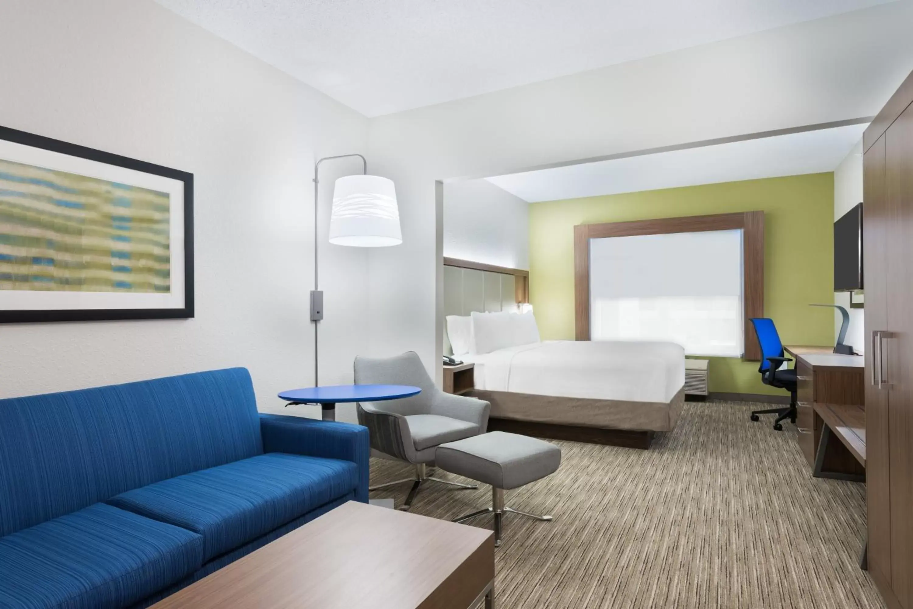 Photo of the whole room, Seating Area in Holiday Inn Express & Suites - Columbus Airport East, an IHG Hotel