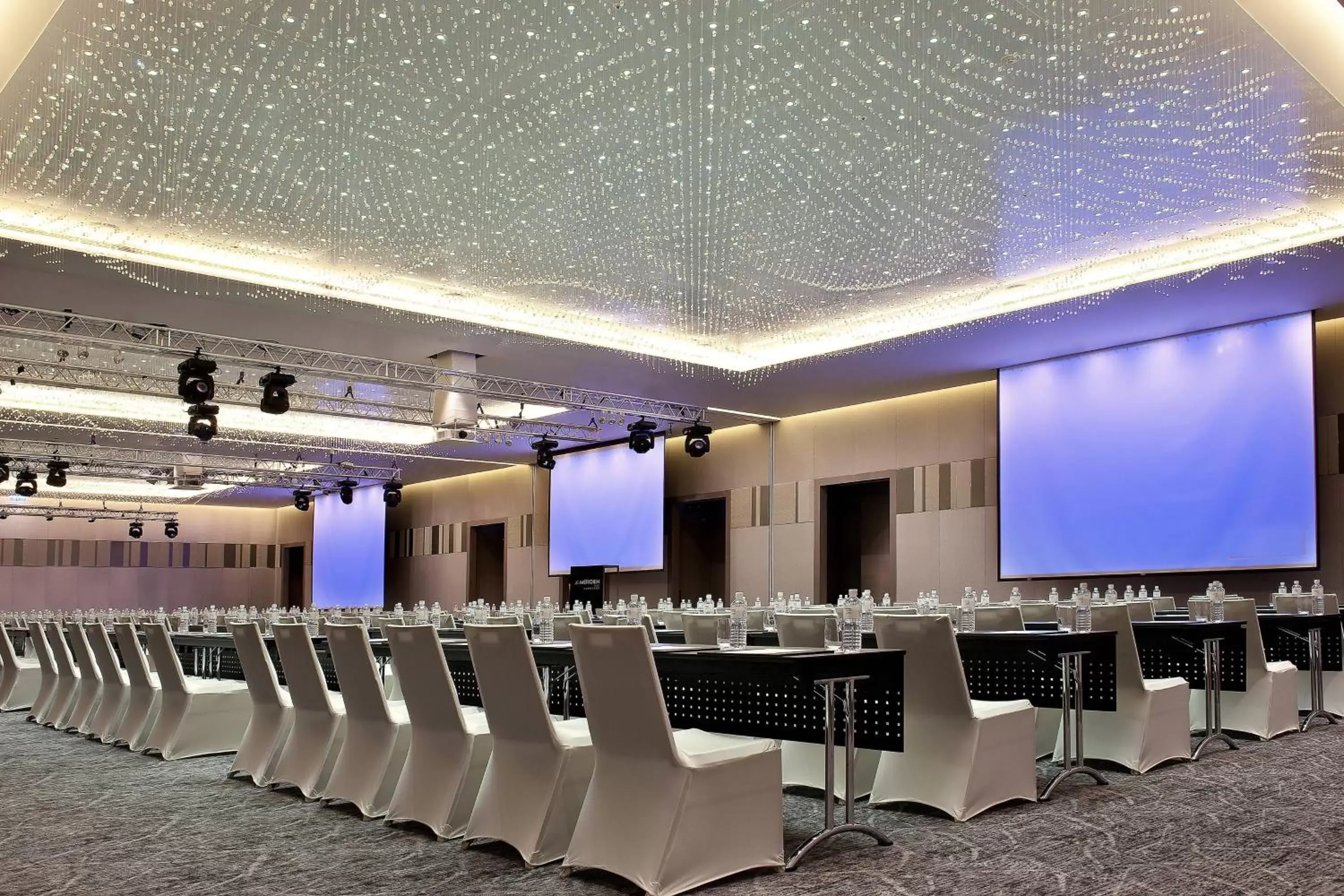 Meeting/conference room in Le Meridien Taipei