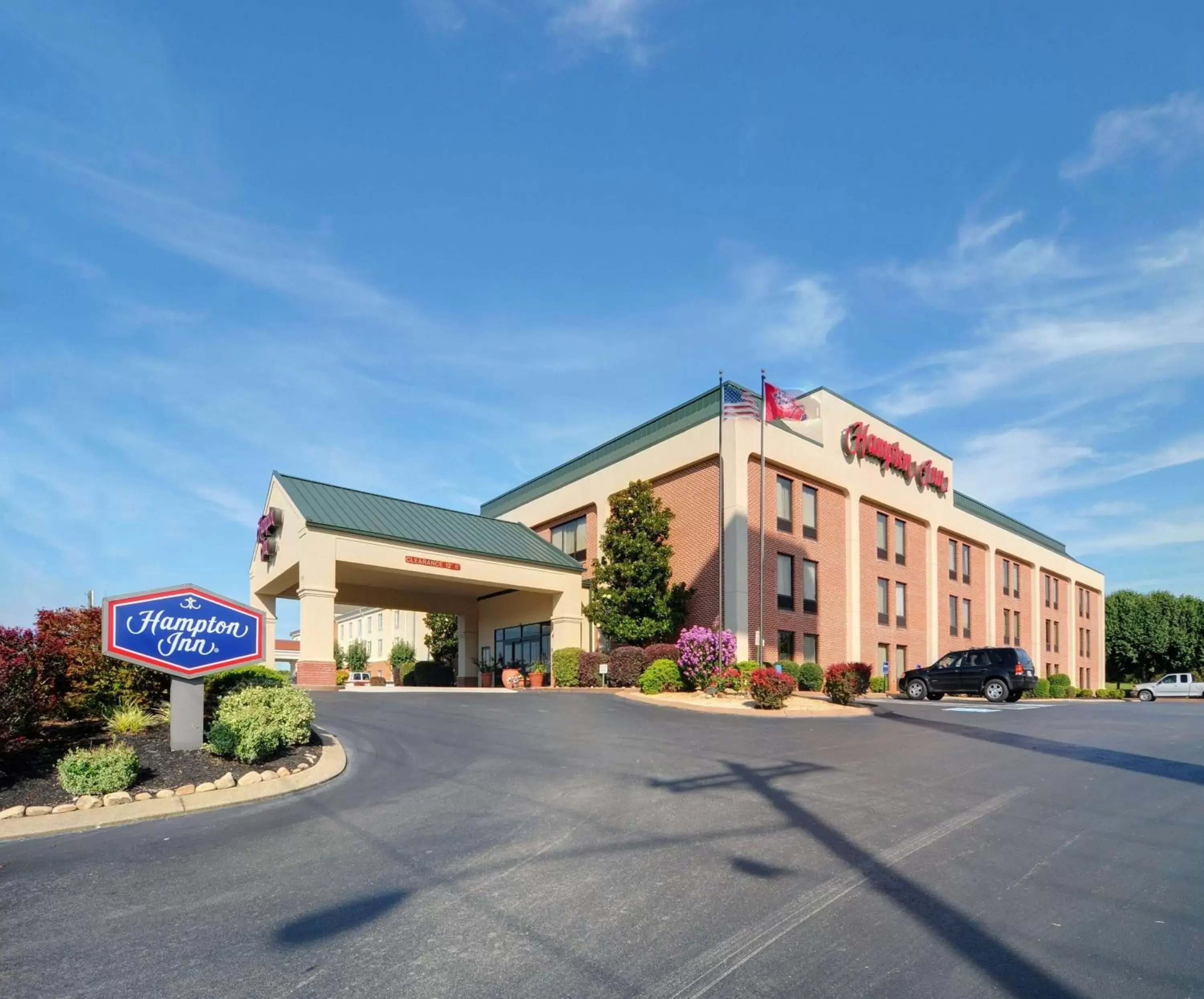 Property Building in Hampton Inn Athens