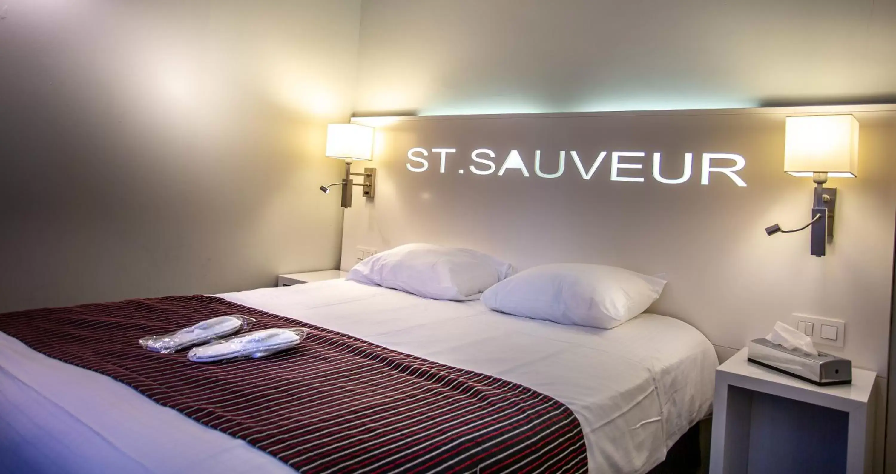 Bed in Hotel Saint Sauveur by WP Hotels