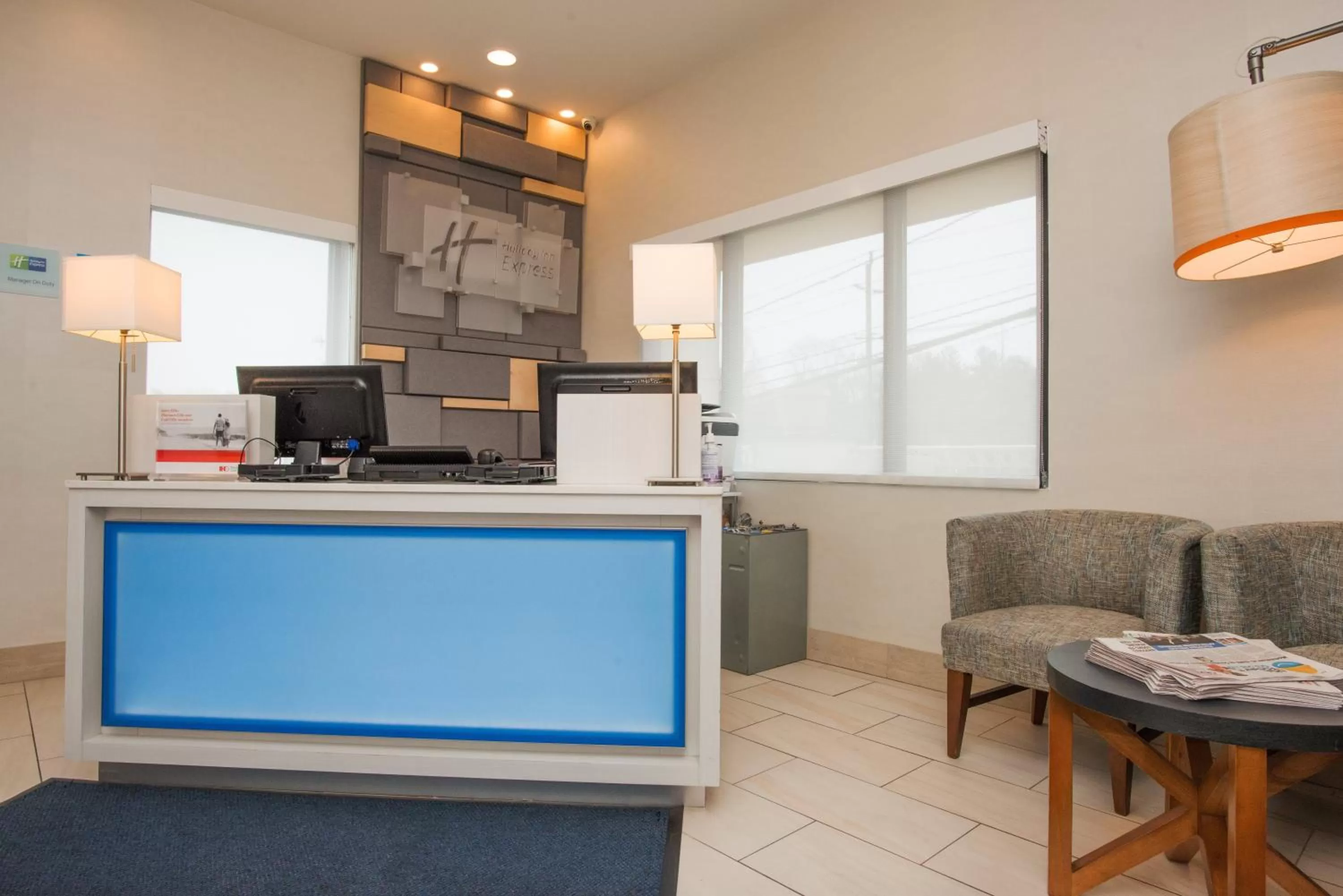 Property building in Holiday Inn Express Roslyn by IHG