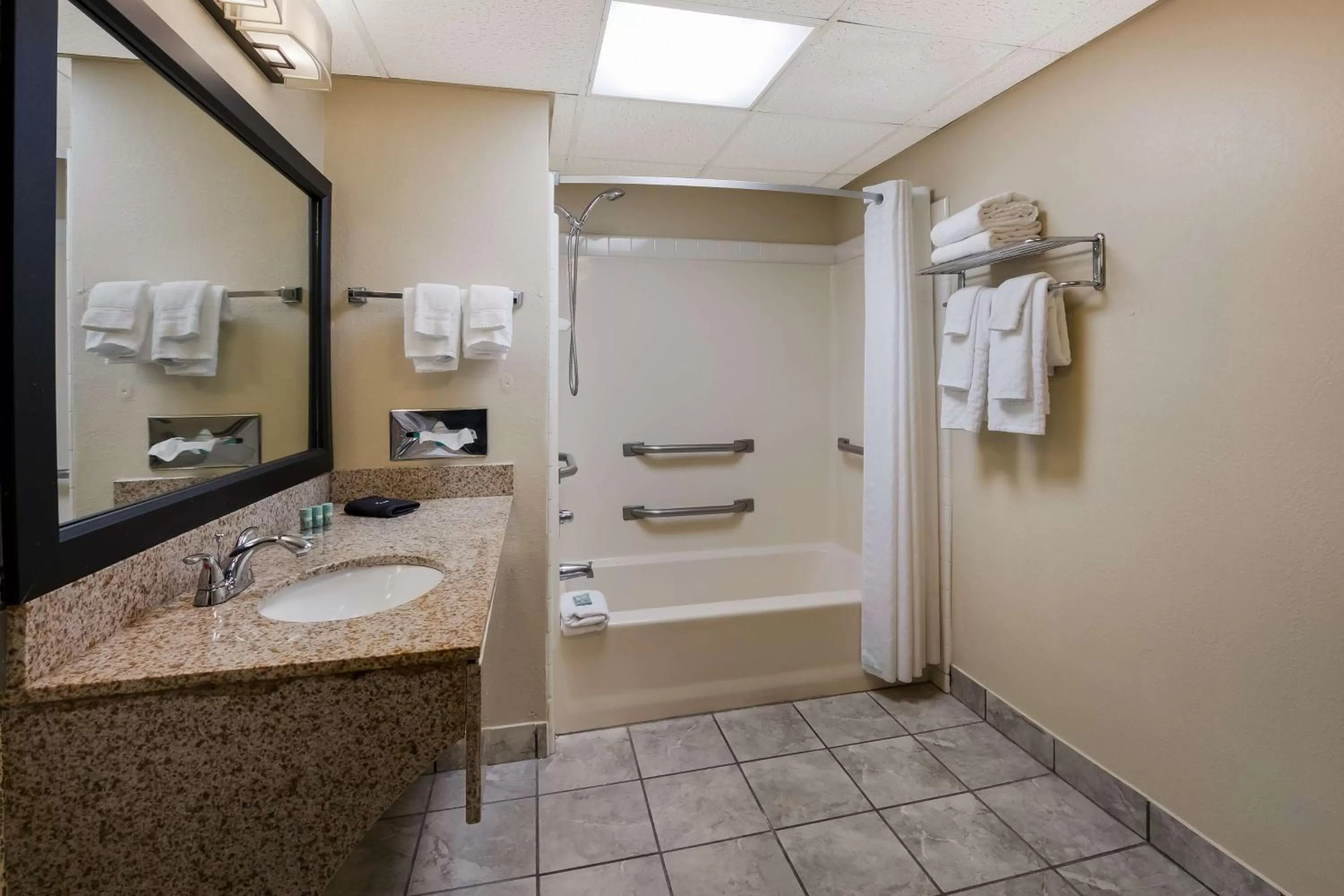 Bathroom in Best Western Milton Inn