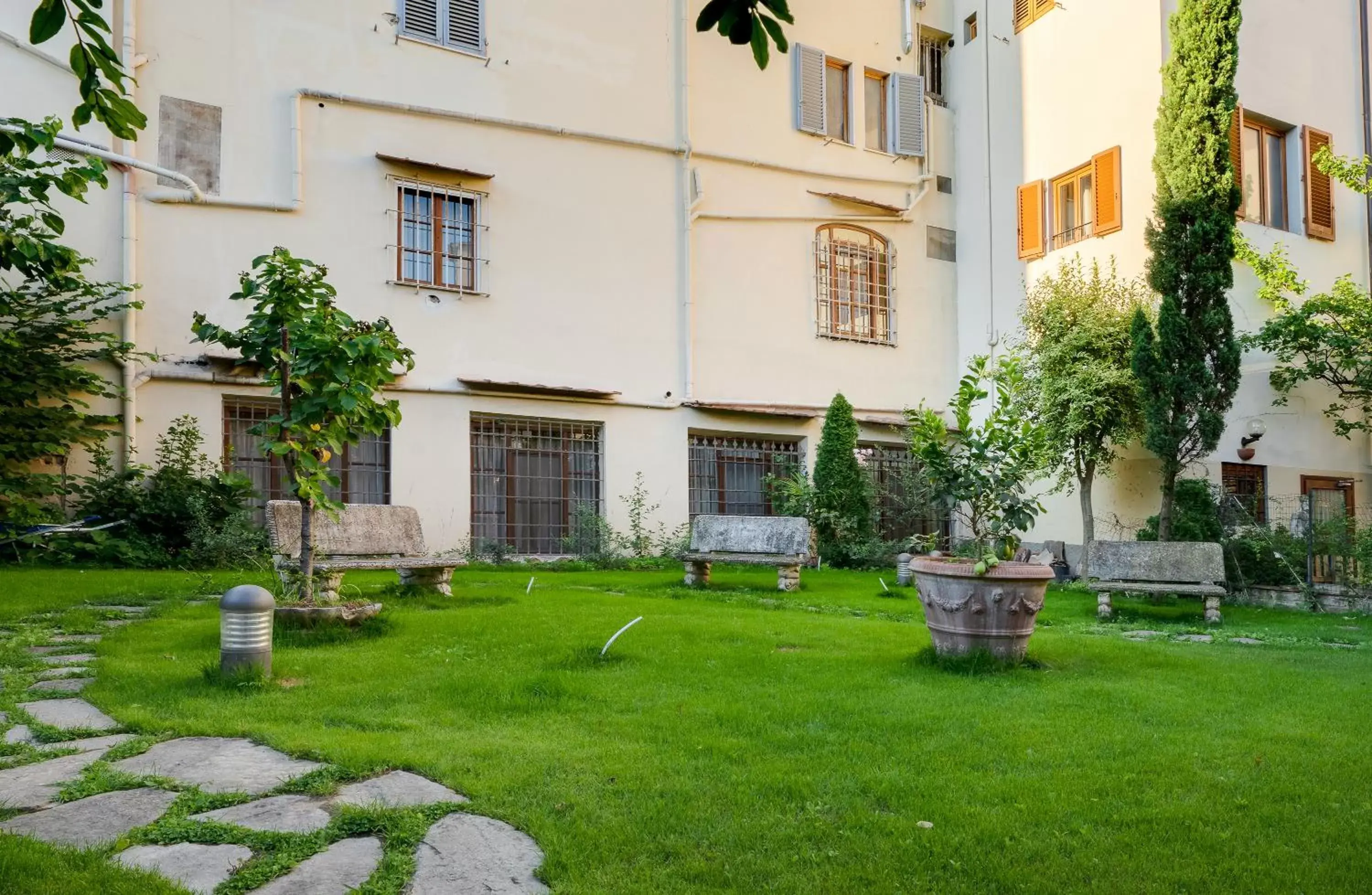 Garden, Property Building in Hostel Archi Rossi