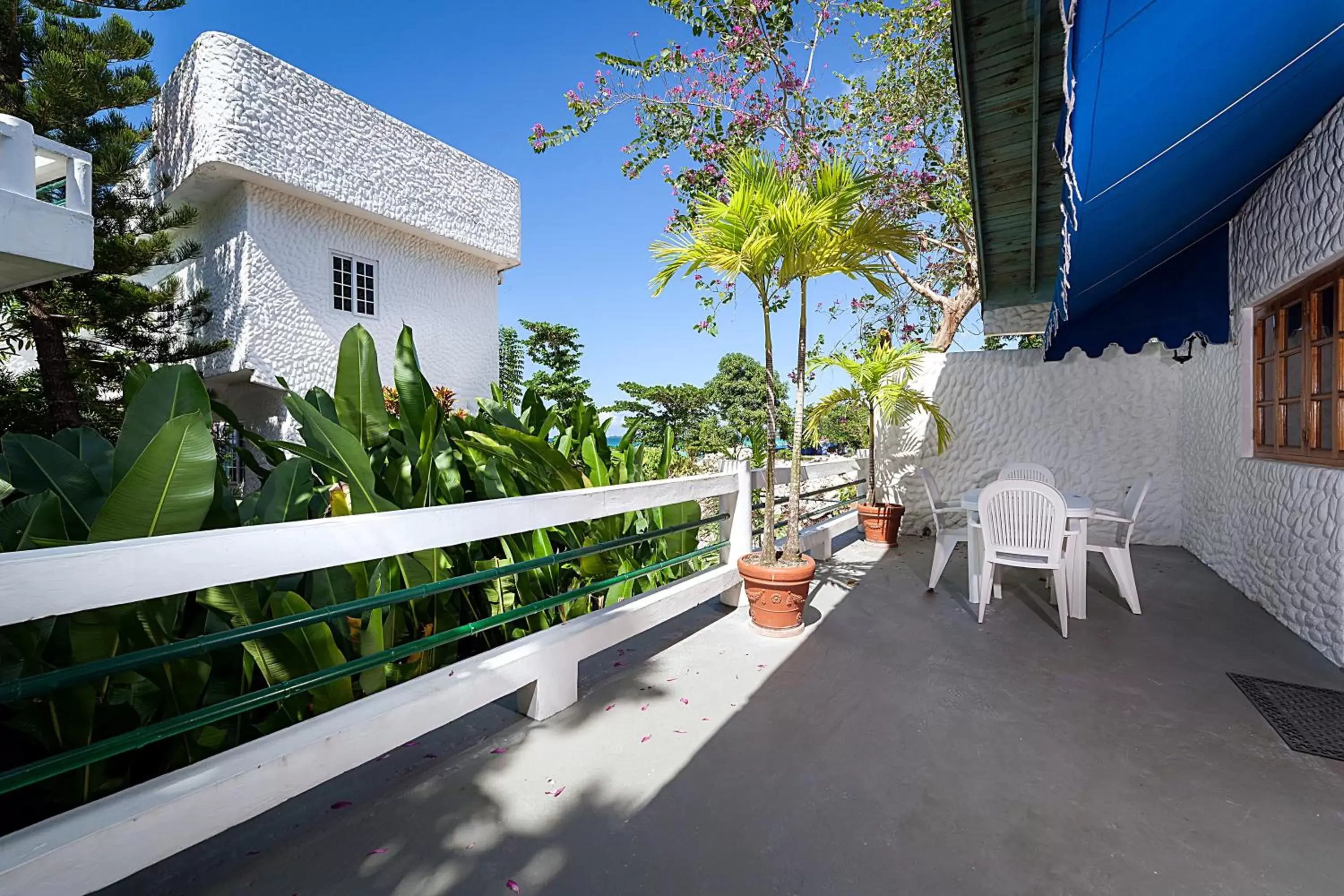 Balcony/Terrace in Beach House Condos, Negril