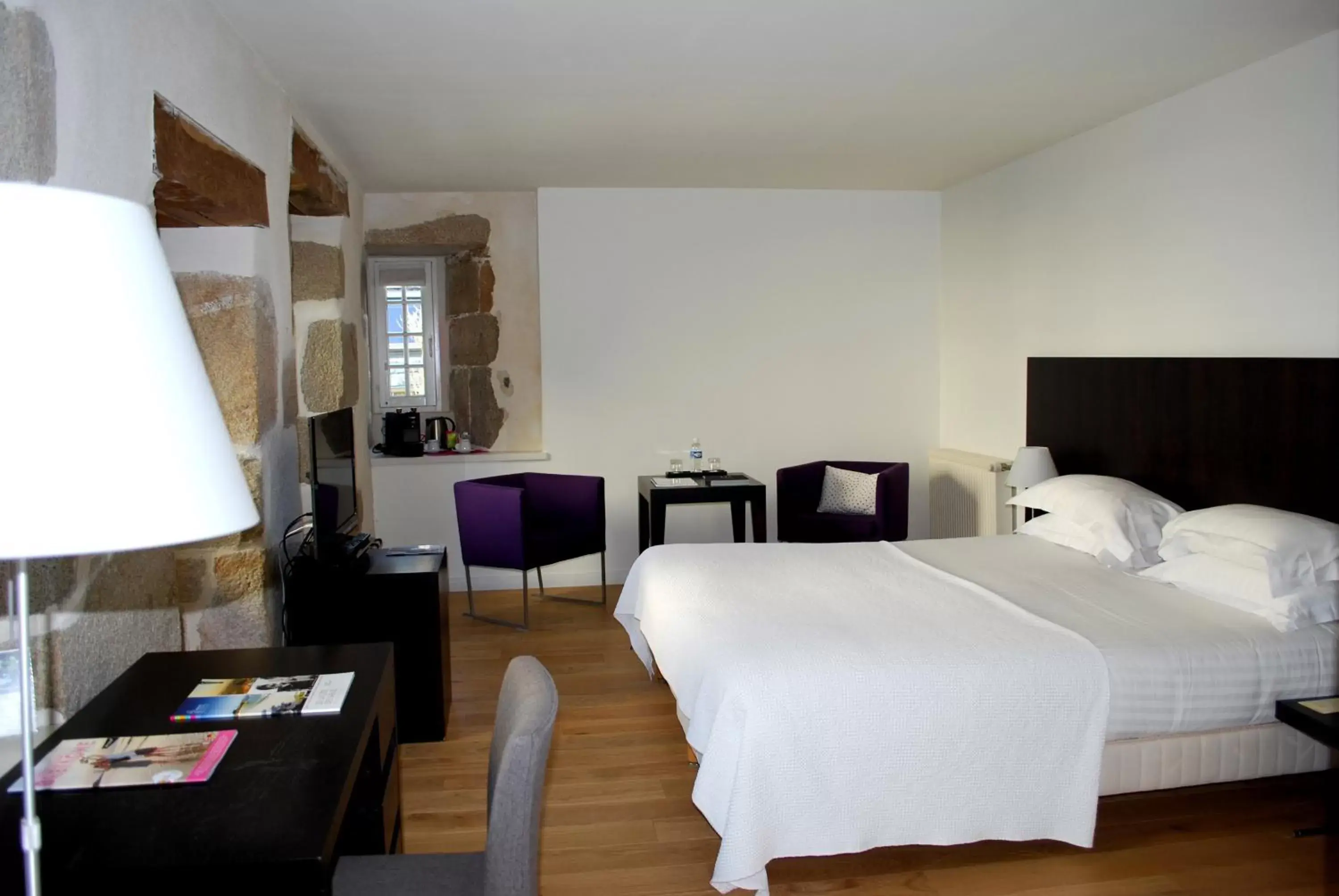 Photo of the whole room, Bed in Hotel Le Temps De Vivre