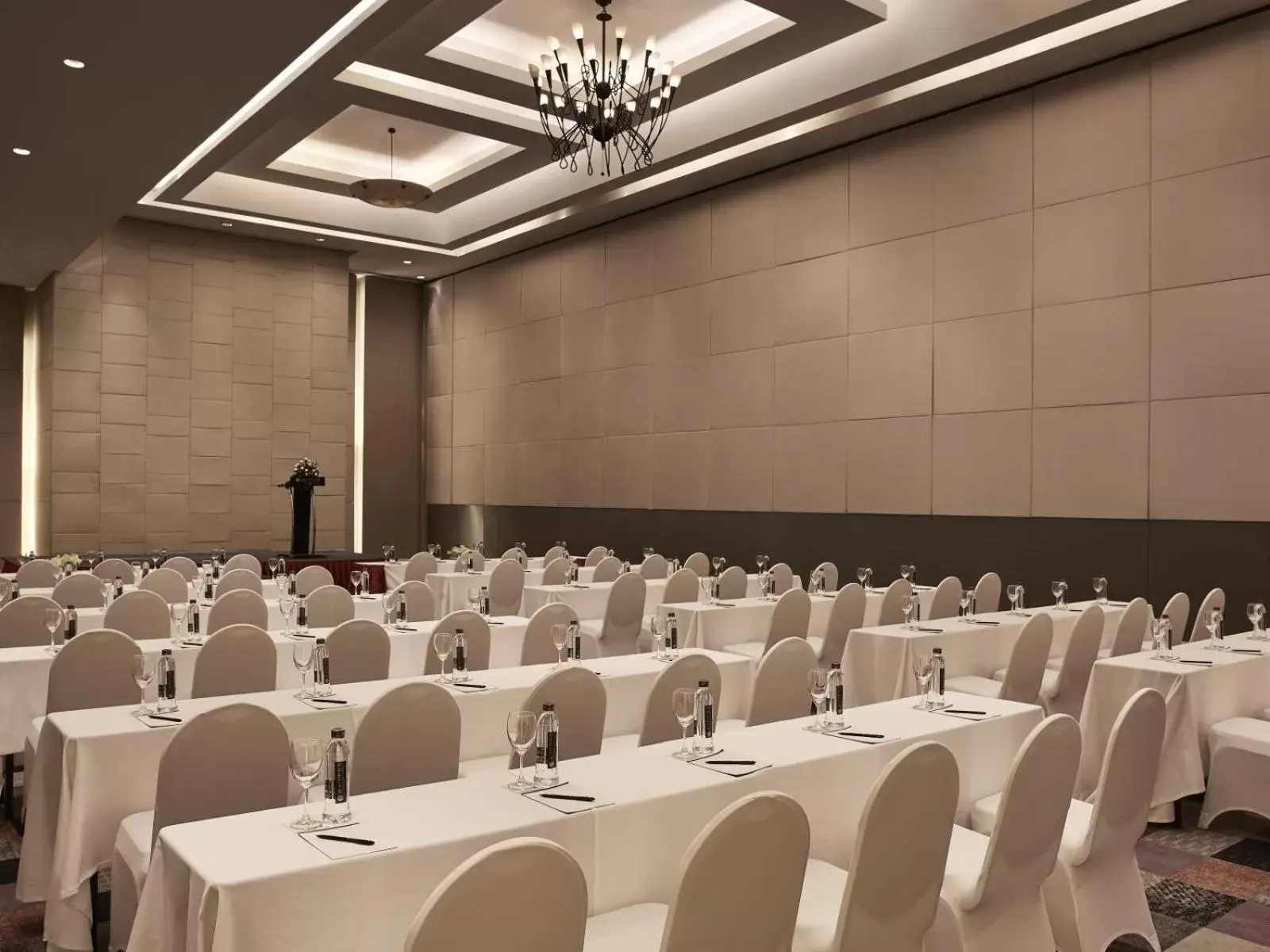 Meeting/conference room in TQT Hotel