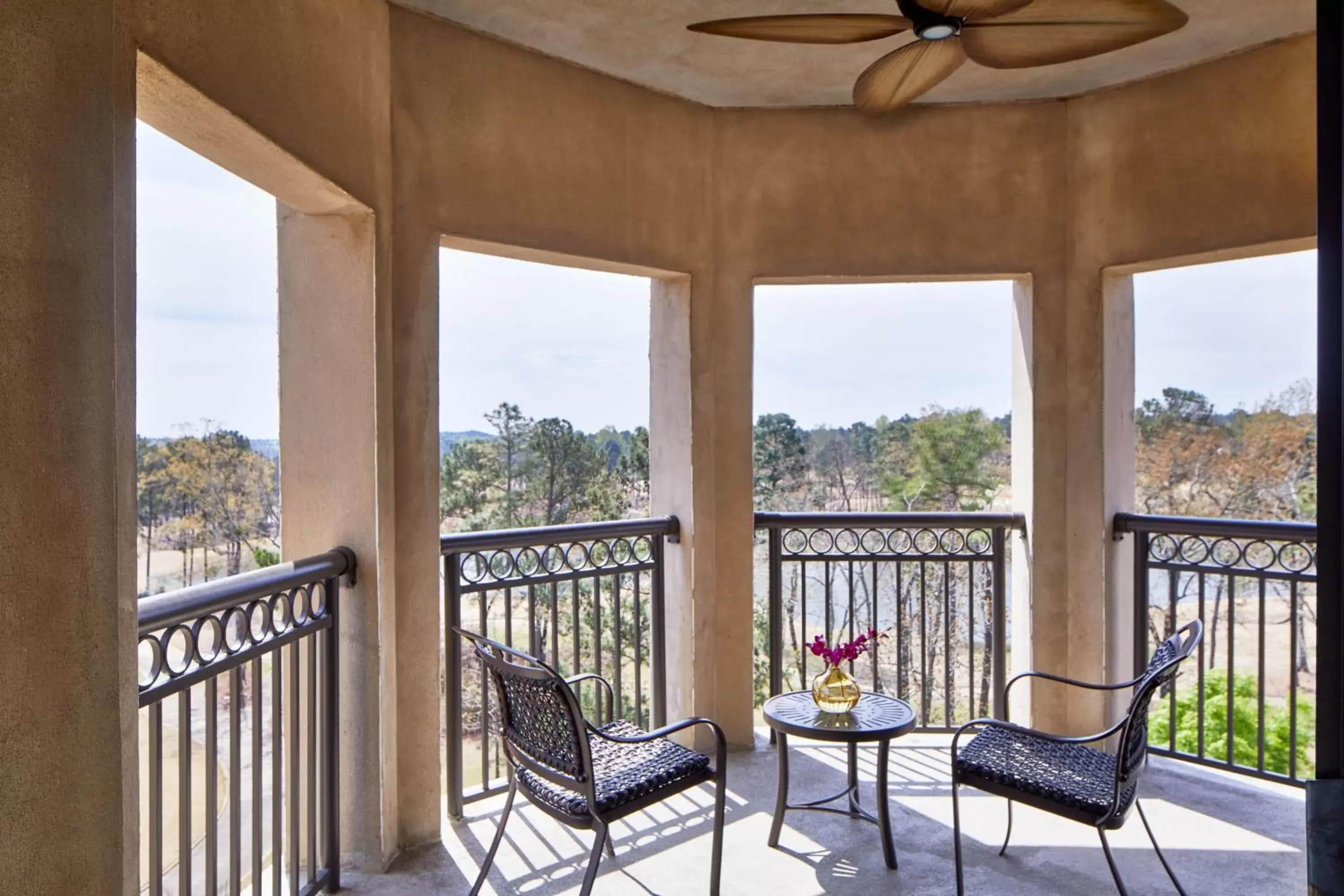 Bedroom, Balcony/Terrace in Renaissance Birmingham Ross Bridge Golf Resort & Spa