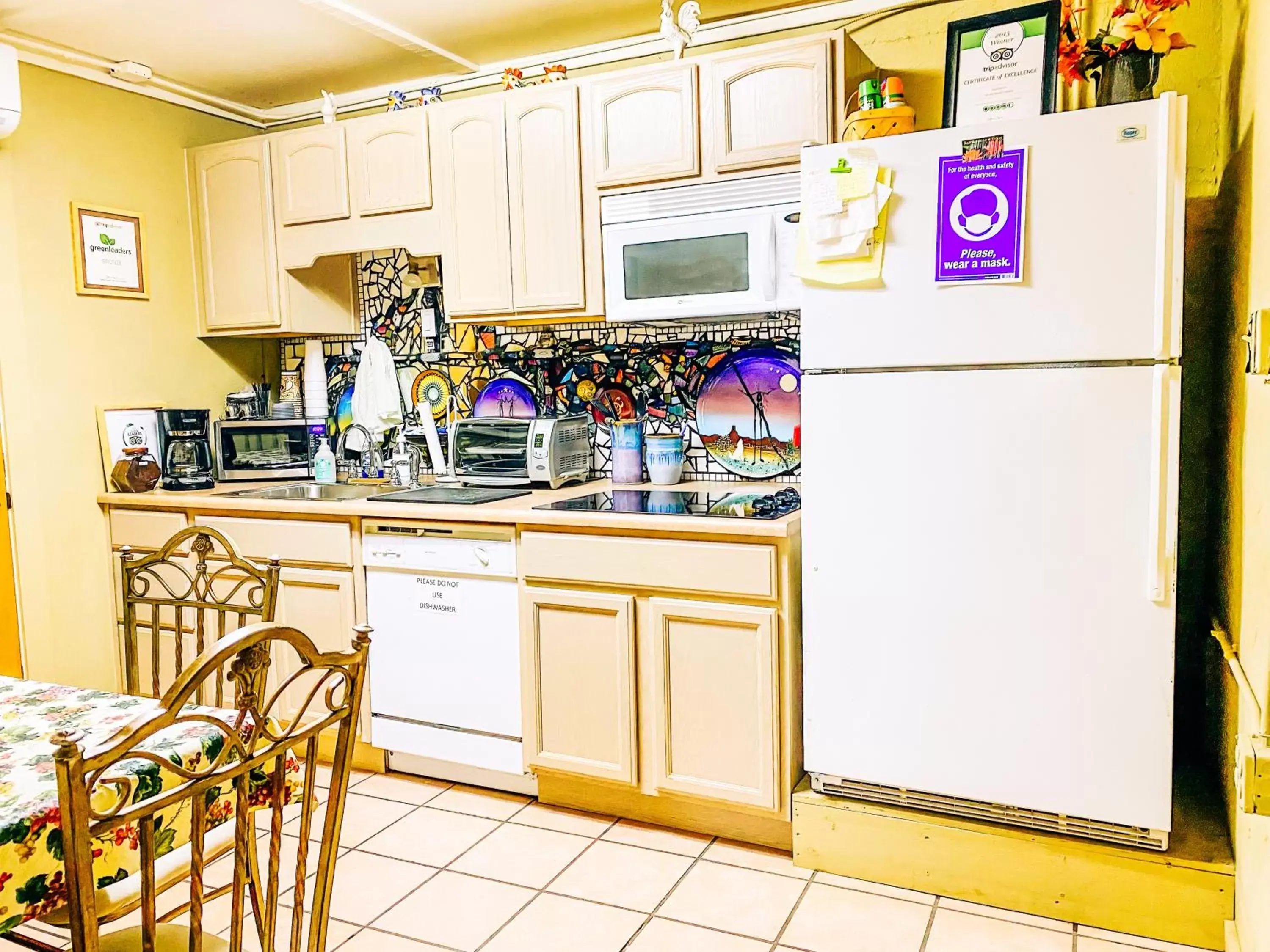 Kitchen or kitchenette, Kitchen/Kitchenette in Inn at the Art Center