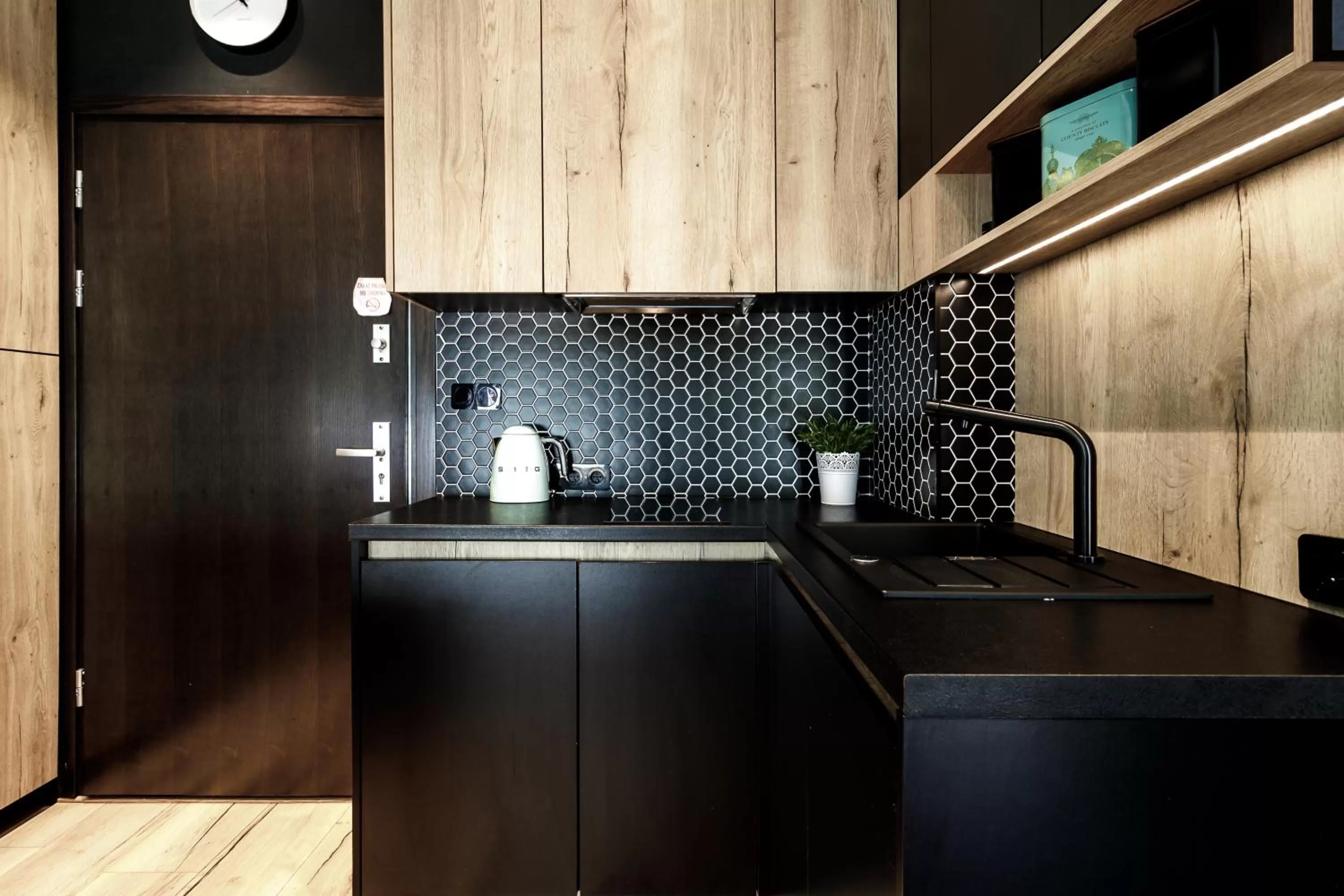 Kitchen or kitchenette, Kitchen/Kitchenette in Jagiellońska Residence