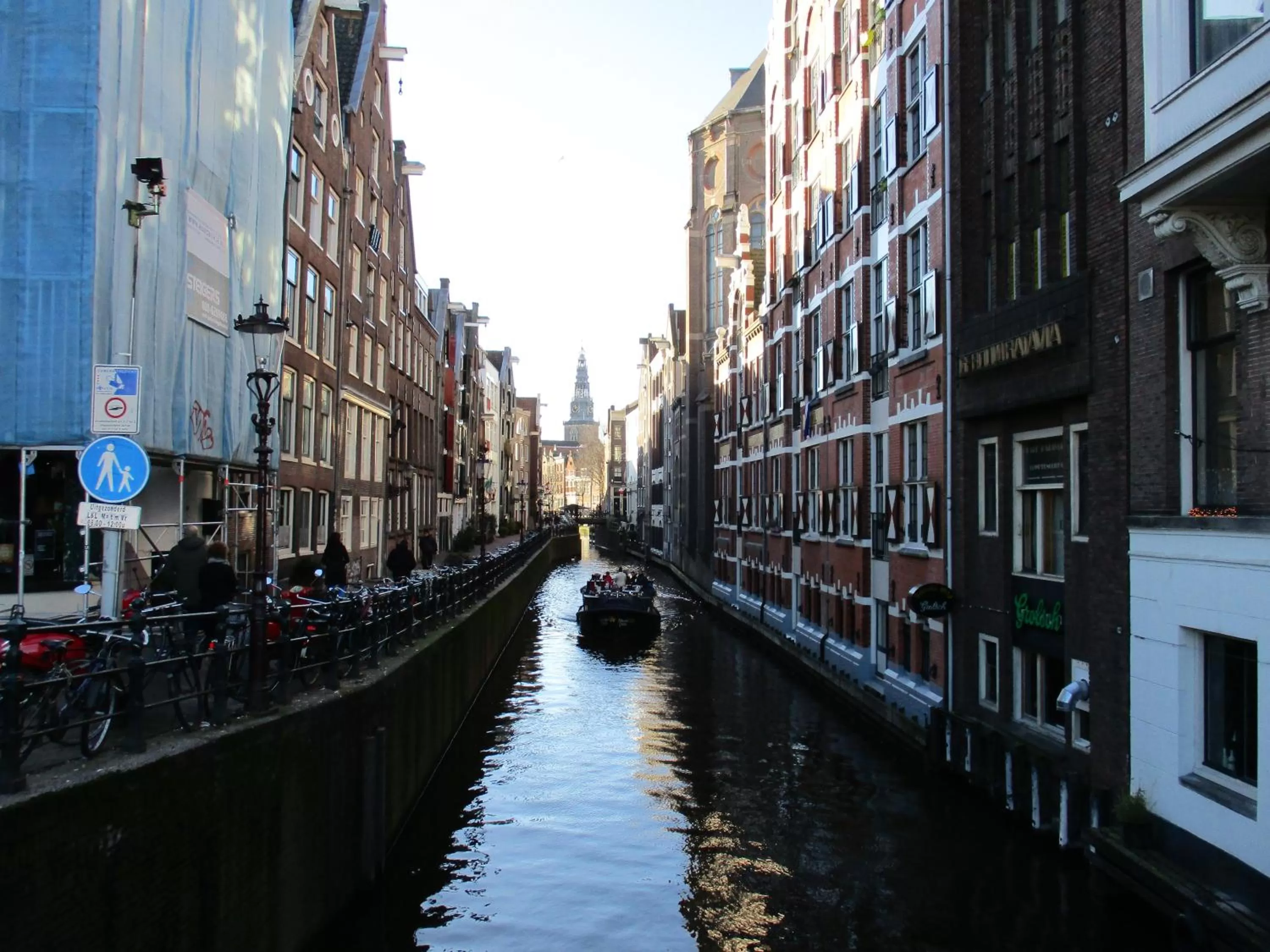 Neighbourhood in City Break Amsterdam