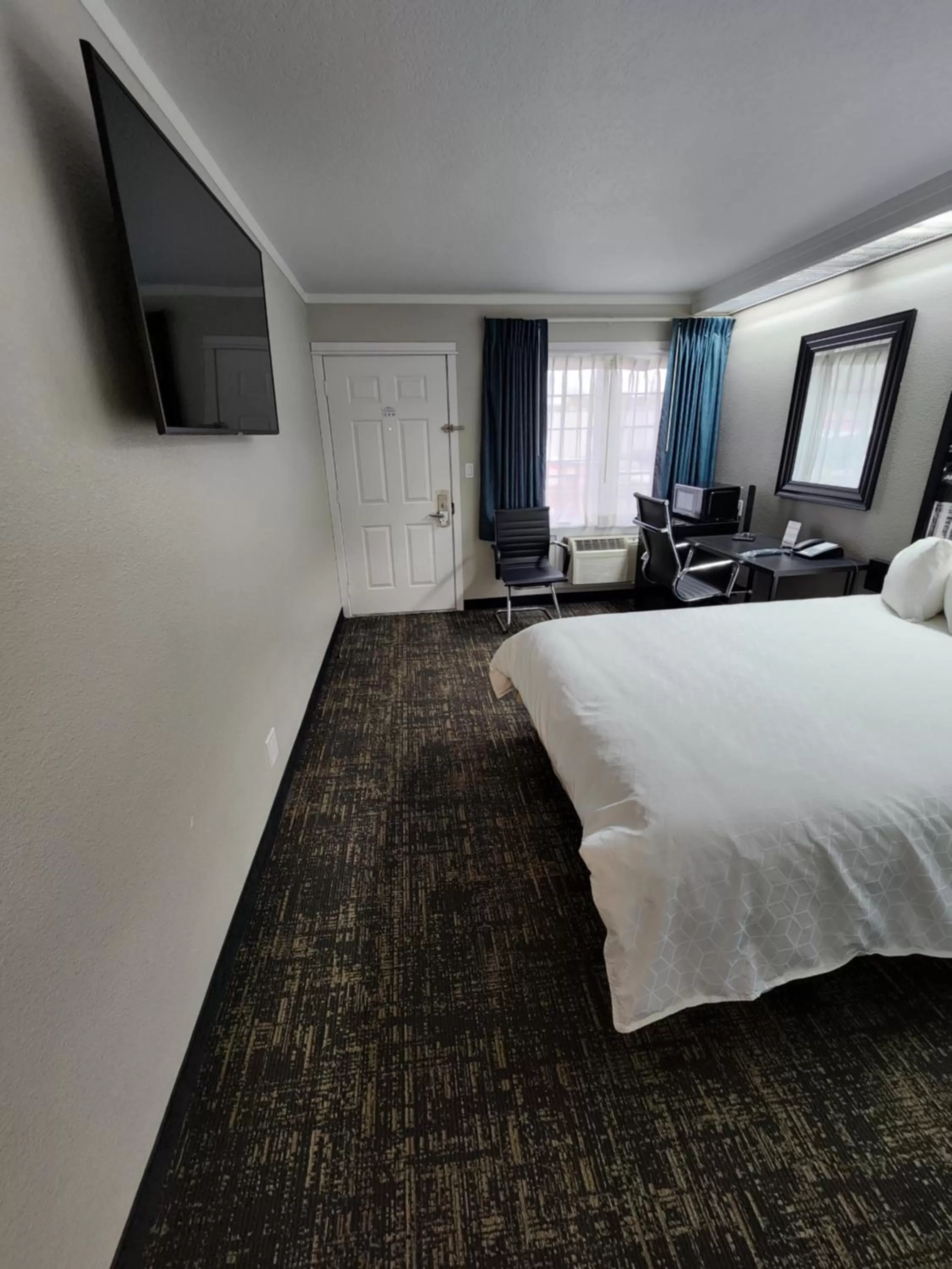 Bed in Executive Lodge