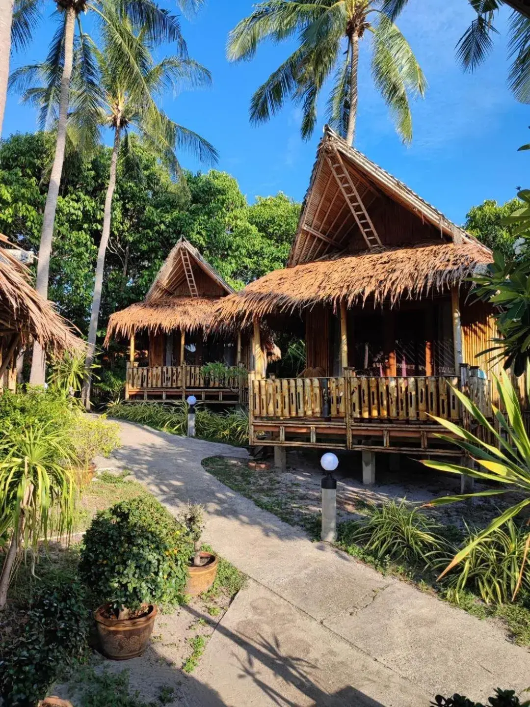 Property Building in Lazy Days Bungalows