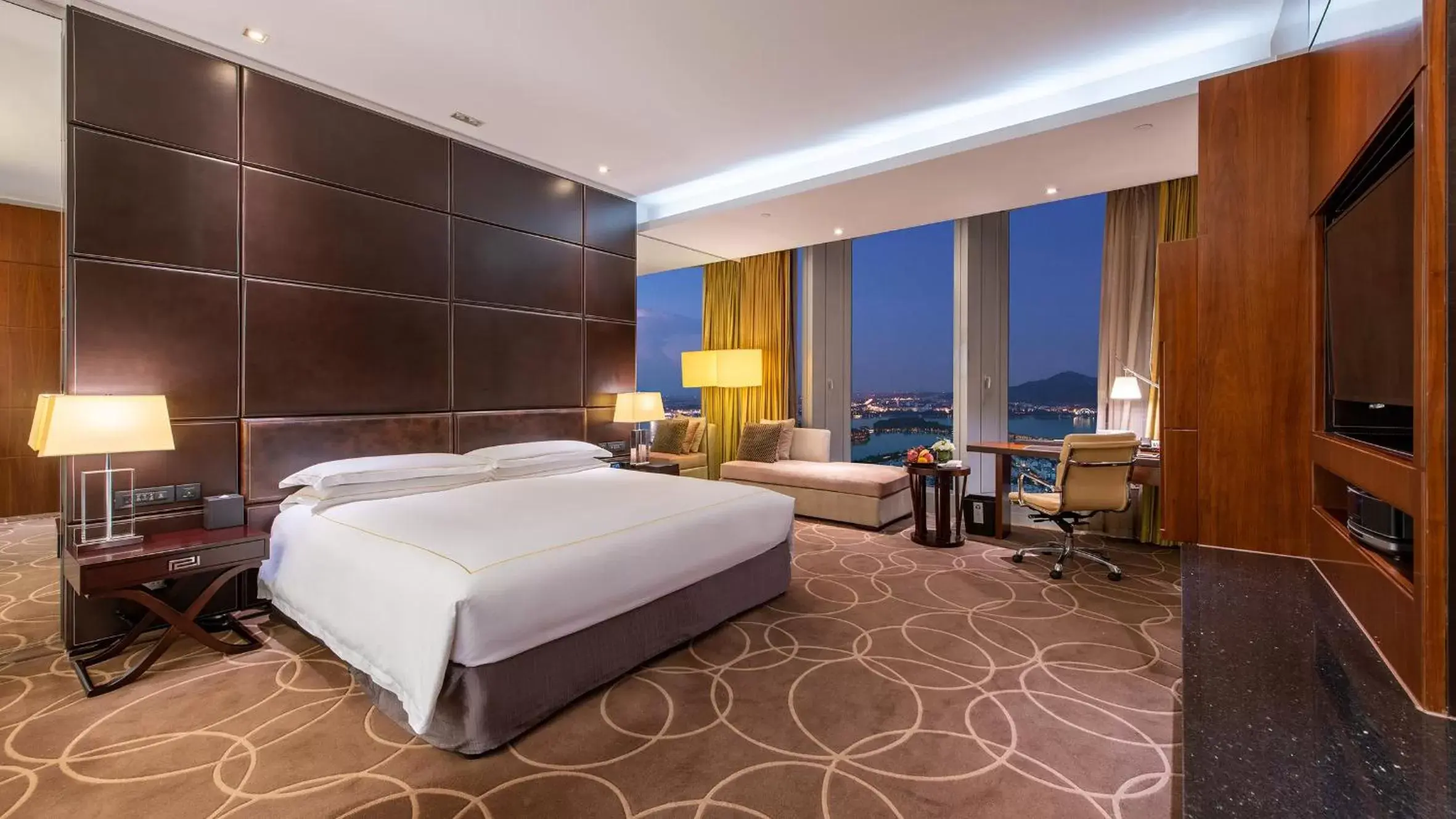 Photo of the whole room in InterContinental Nanjing by IHG Photo of the whole room in InterContinental Nanjing by IHG