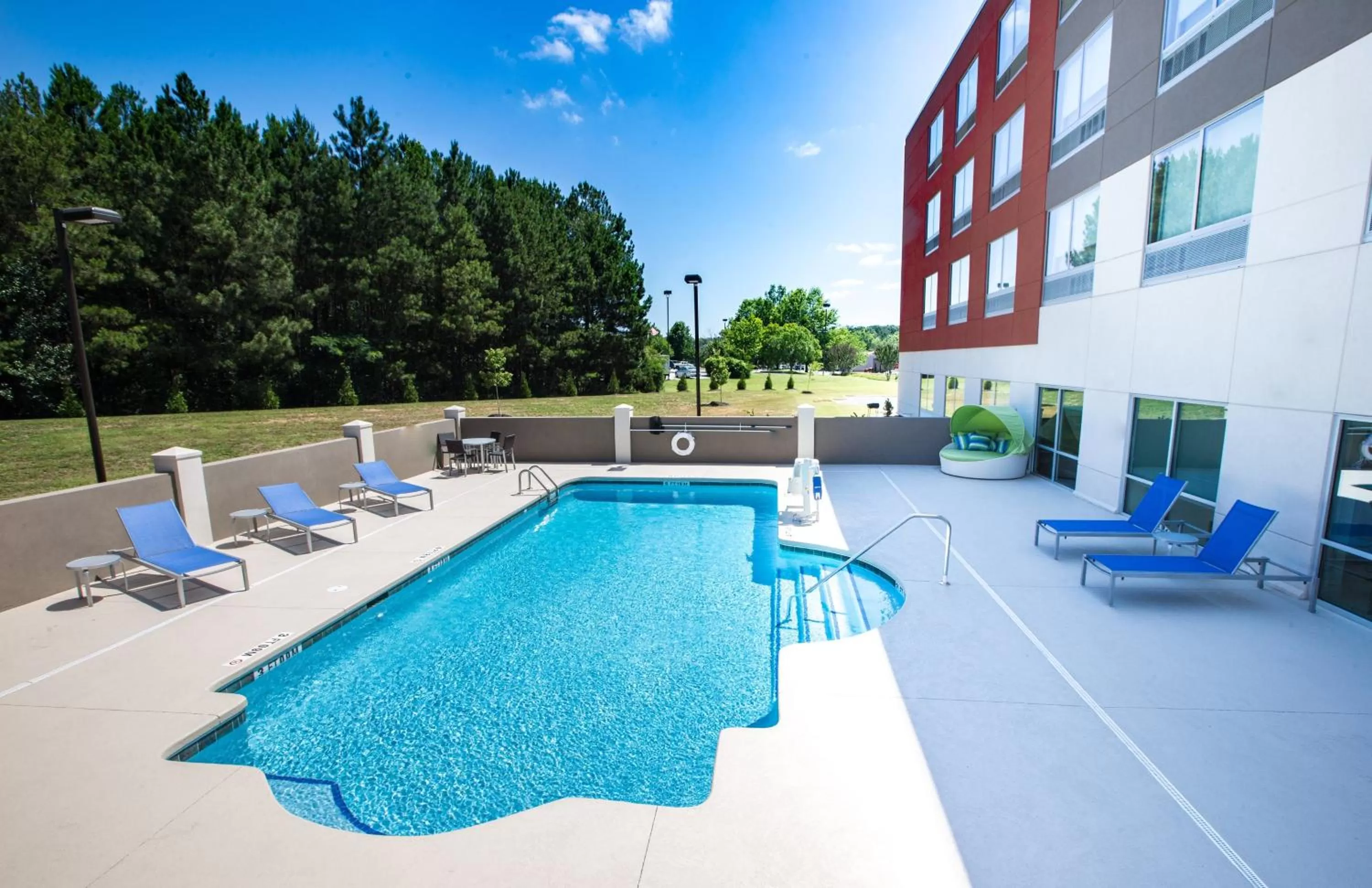 Swimming pool in Holiday Inn Express & Suites Greenville S - Piedmont by IHG