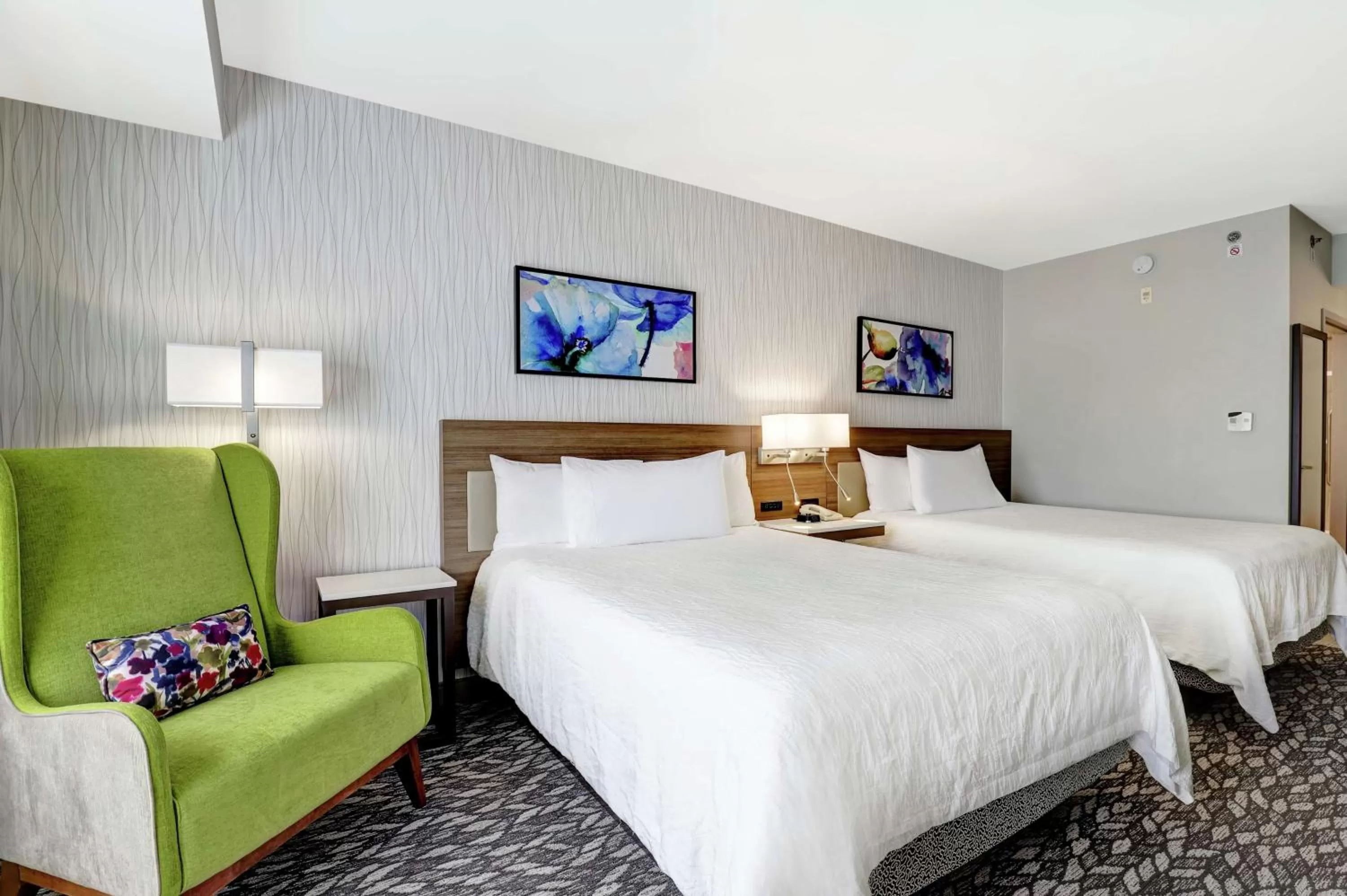 Bed in Hilton Garden Inn Toronto/Ajax