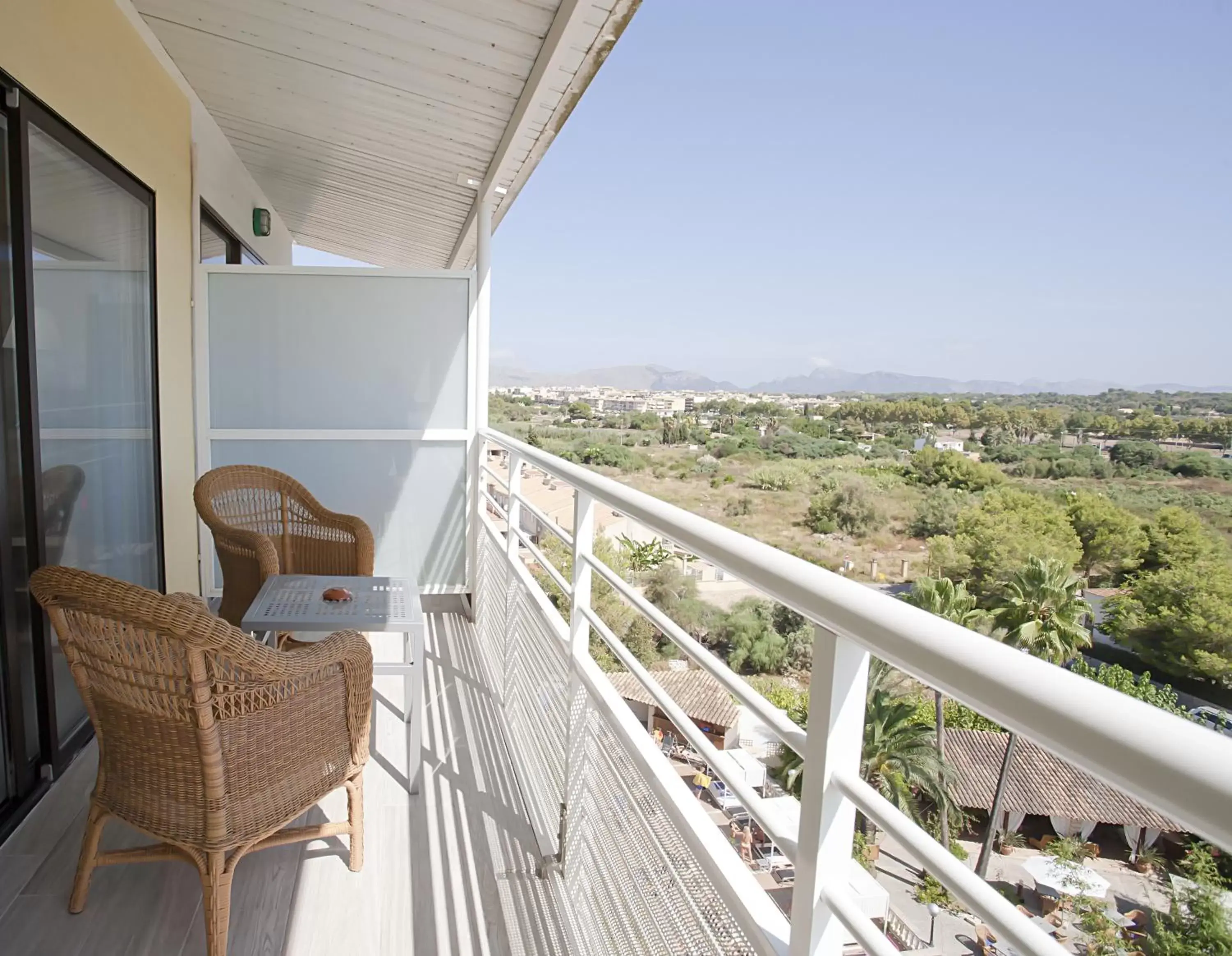 Photo of the whole room, Balcony/Terrace in Bahía de Alcudia Hotel & Spa