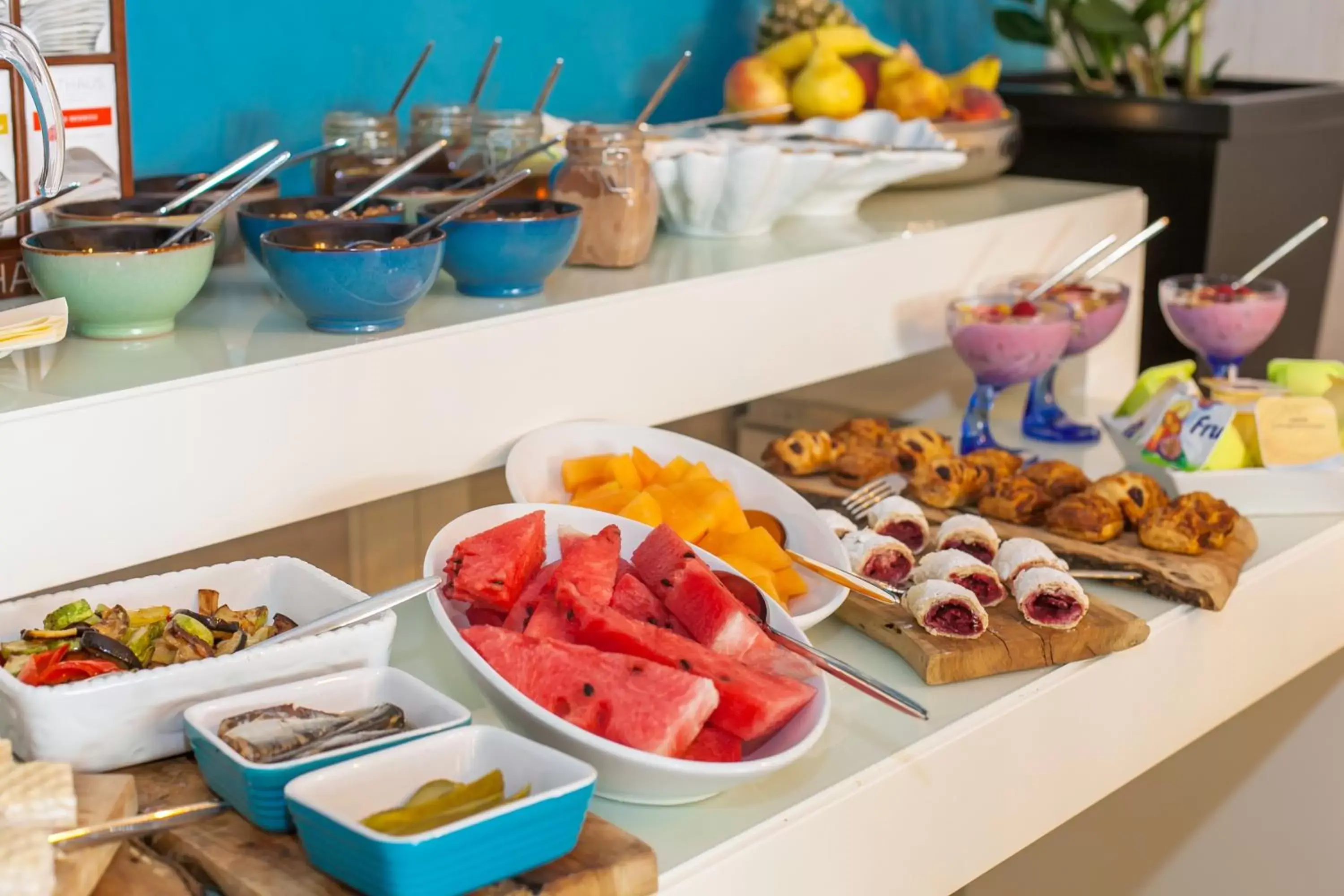 Buffet breakfast in Hotel Casa del Mare - Amfora