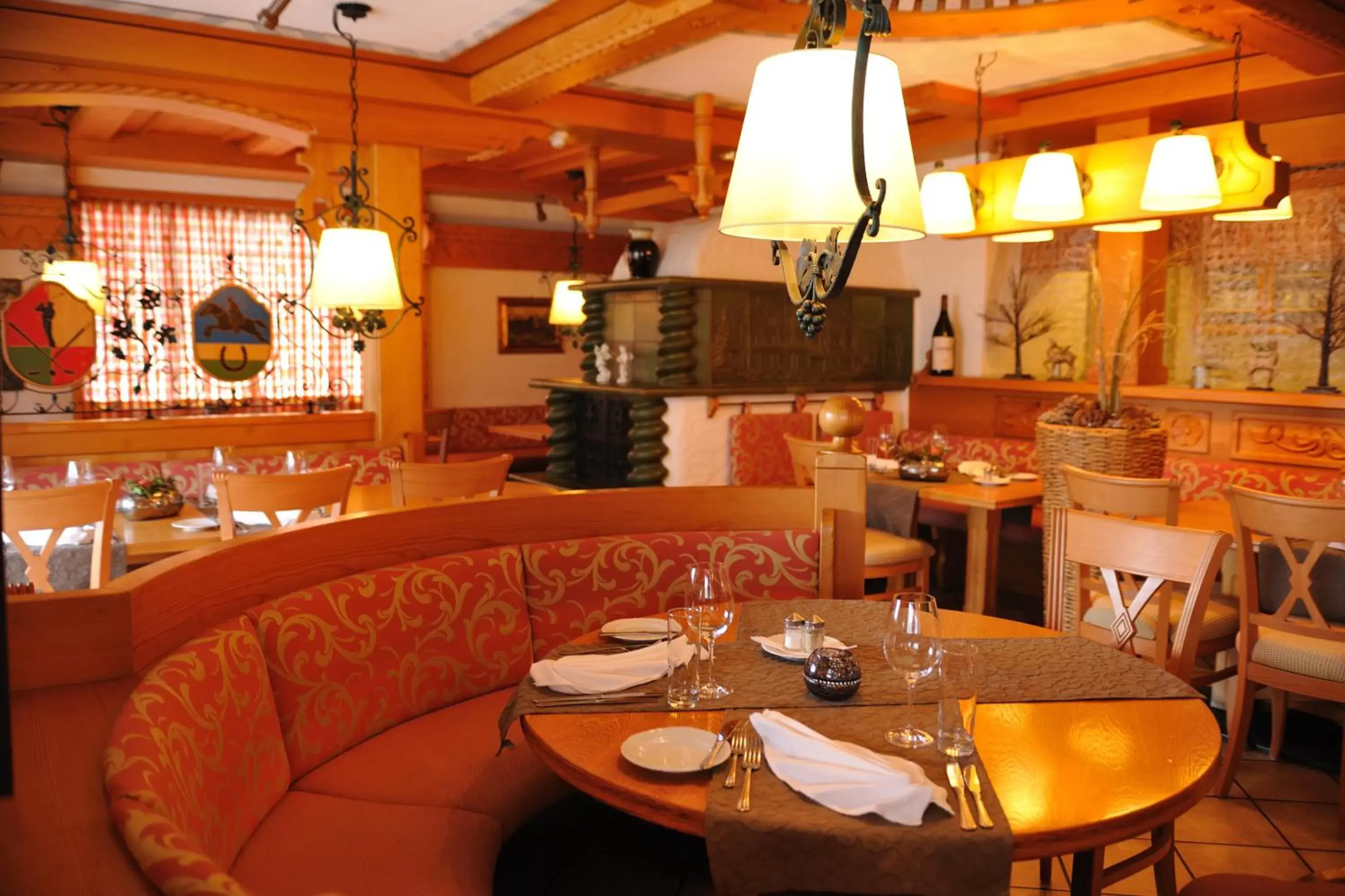 Restaurant/Places to Eat in Salzano Basic Rooms Interlaken