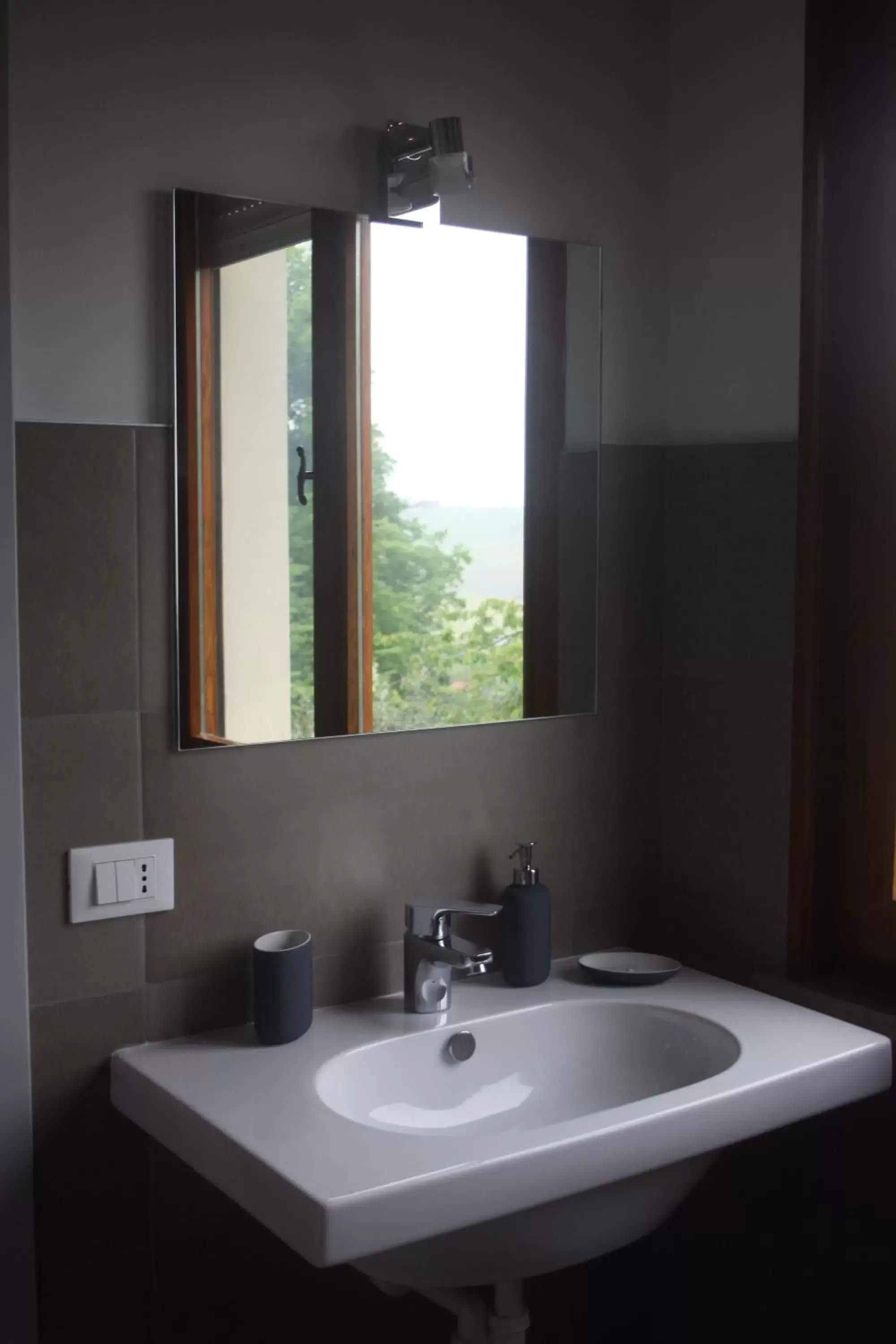 Bathroom in Antica Fonte holiday home