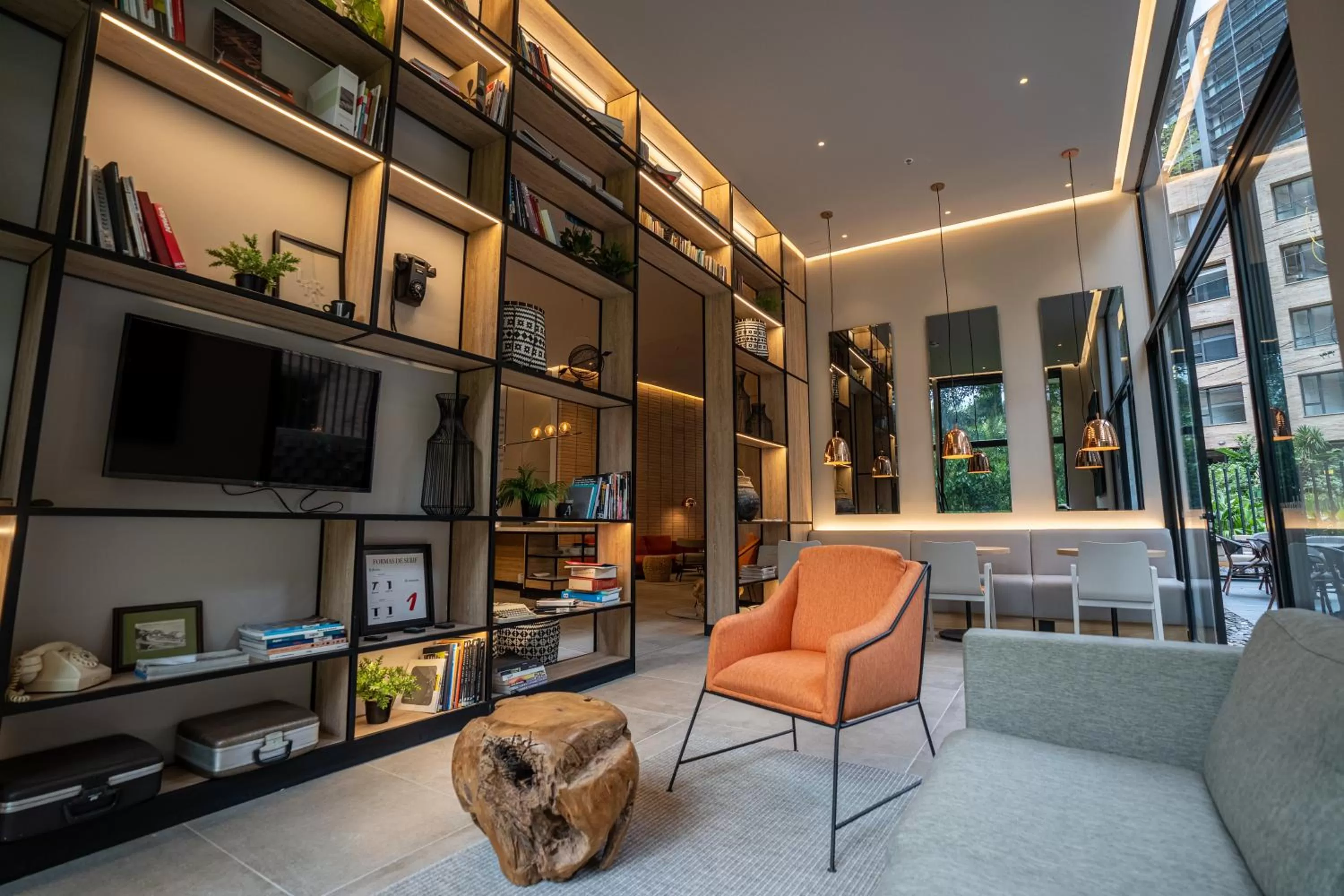 Library in Lettera Hotel