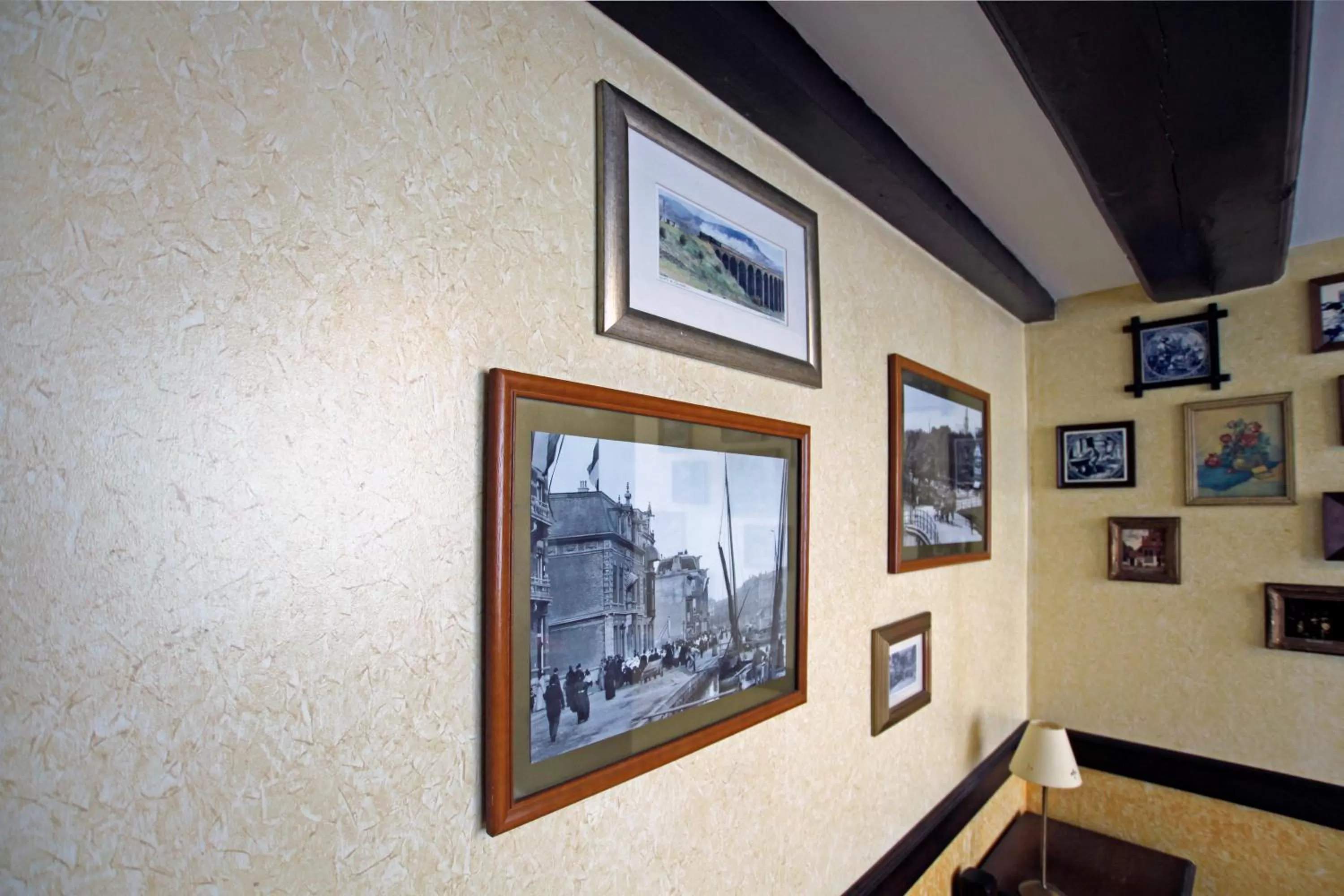 Decorative detail in A-Train Hotel