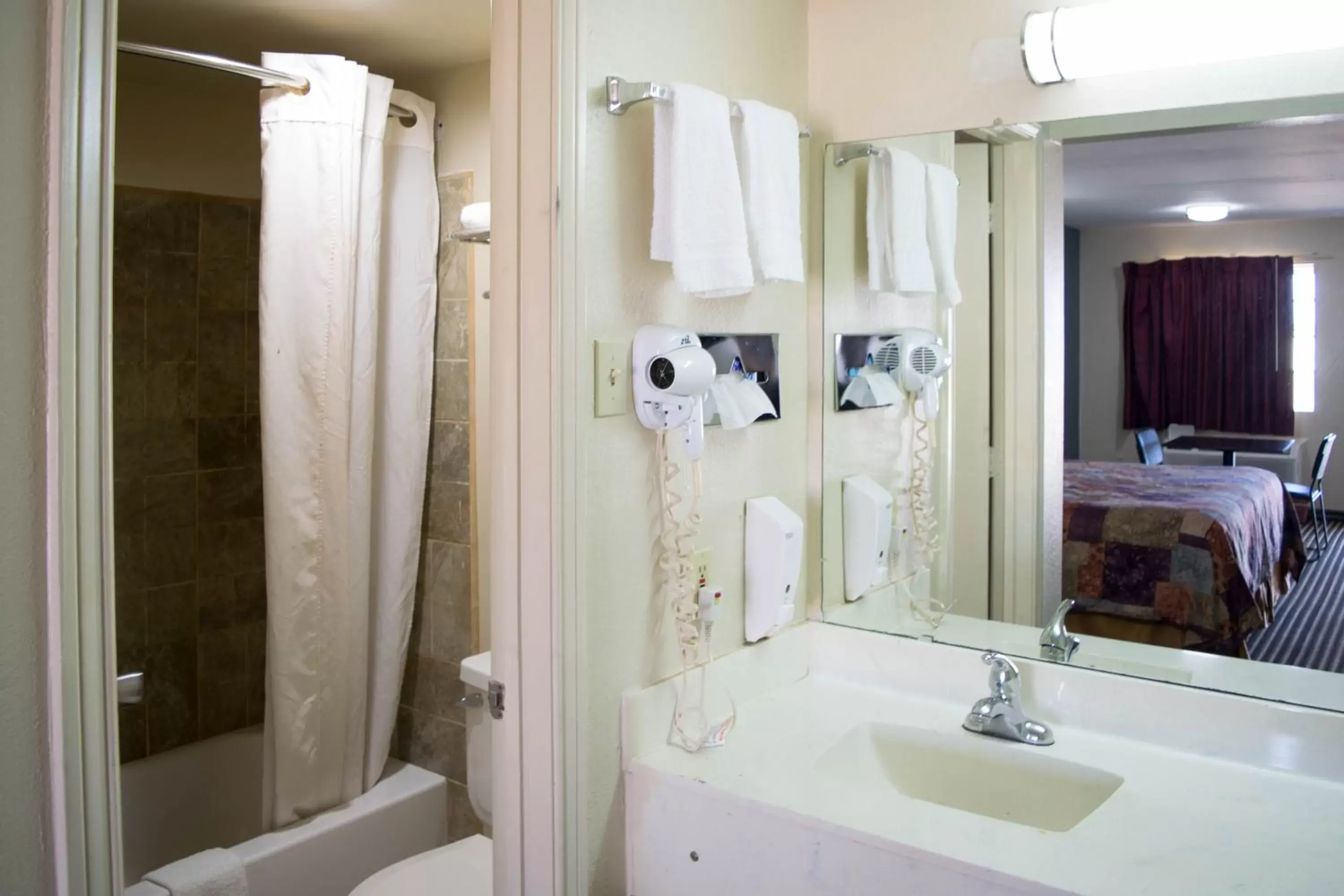 Bathroom in Countryside Inn